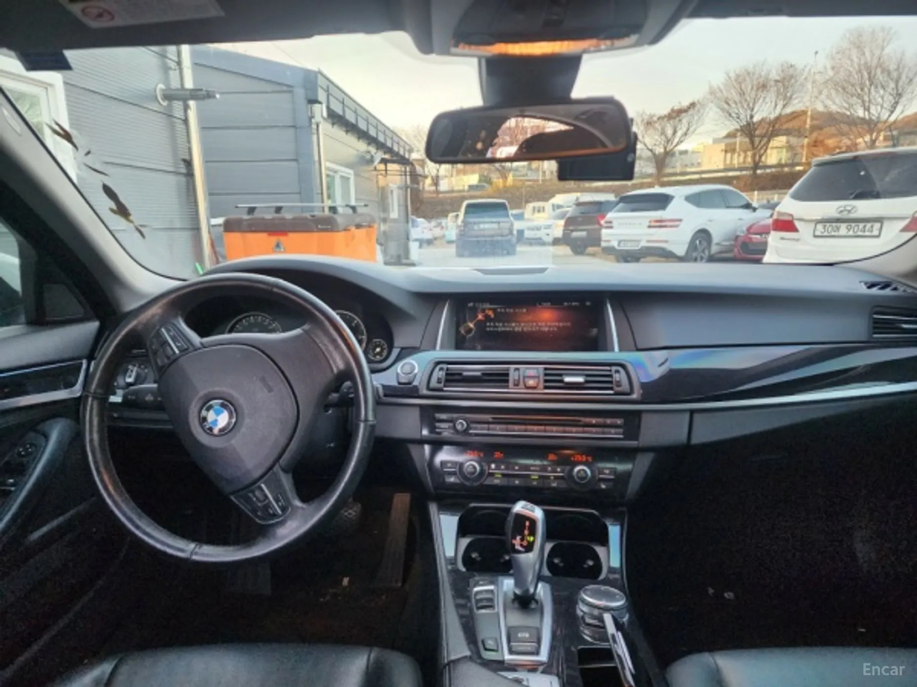 BMW 5 Series (F10) превью 7