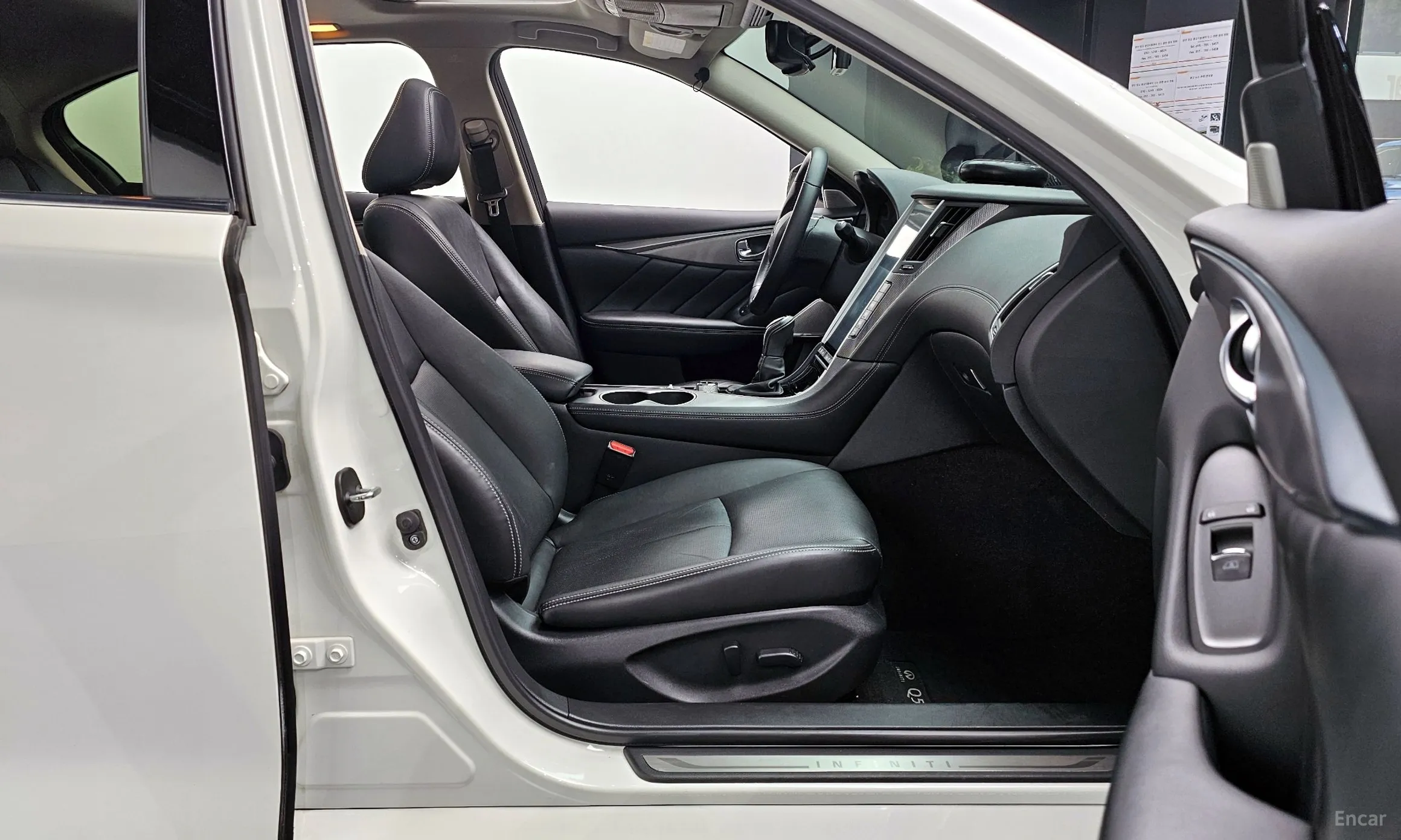 Infiniti Q50 превью 10