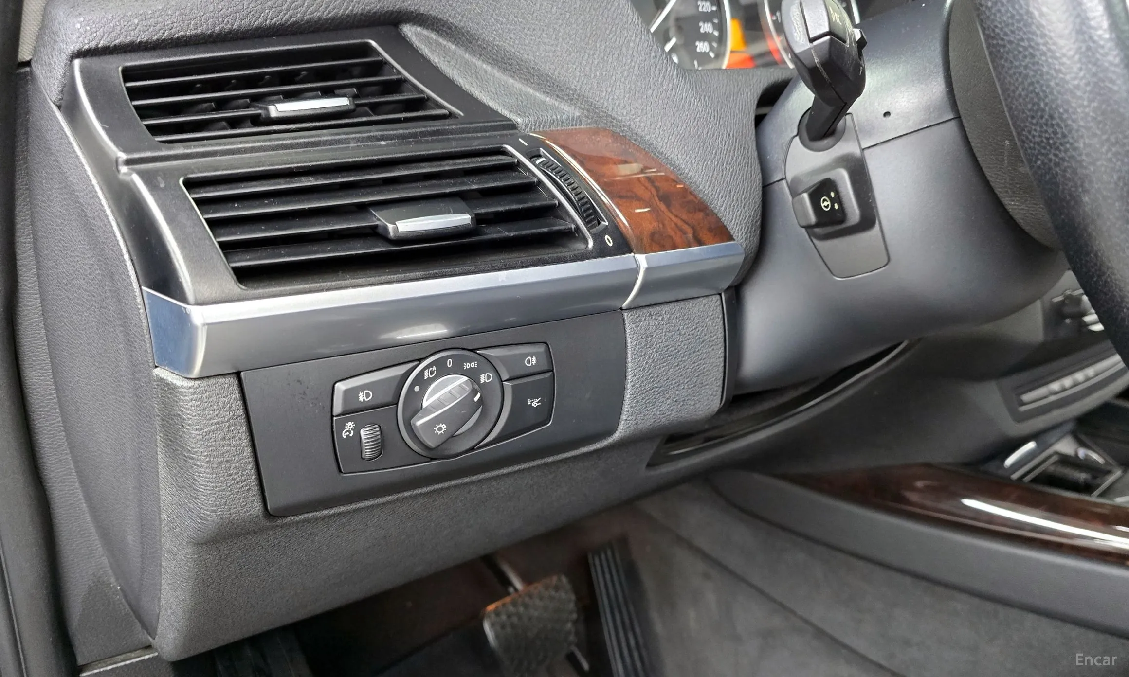 BMW X5 (E70) превью 16