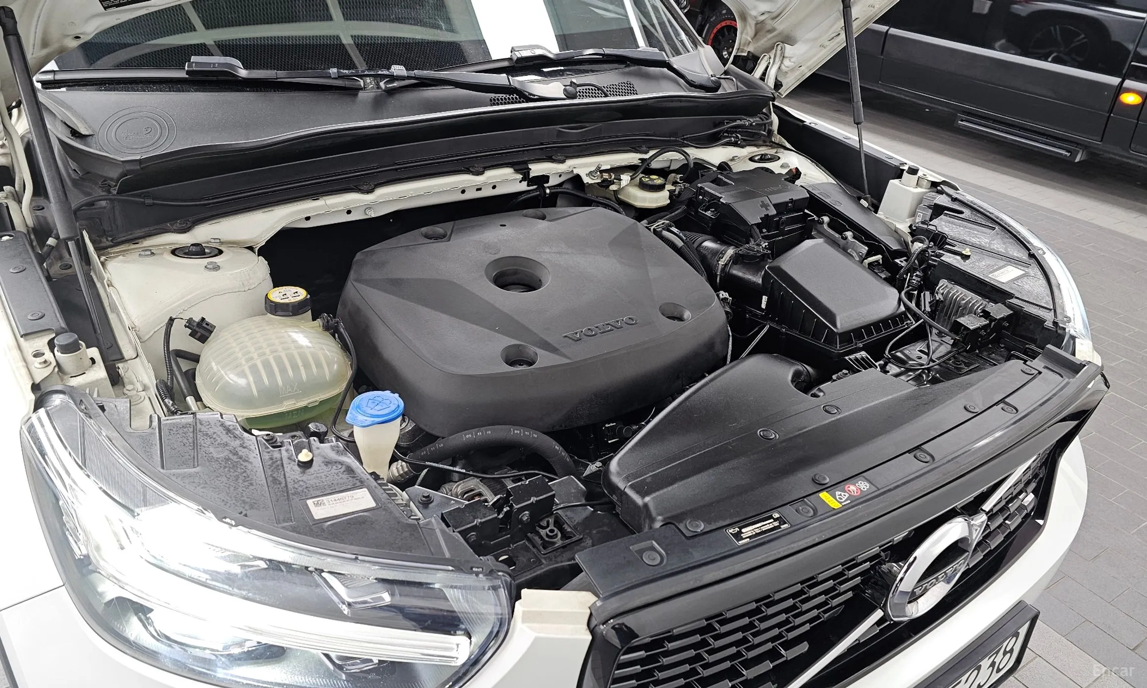 Volvo XC40 превью 6