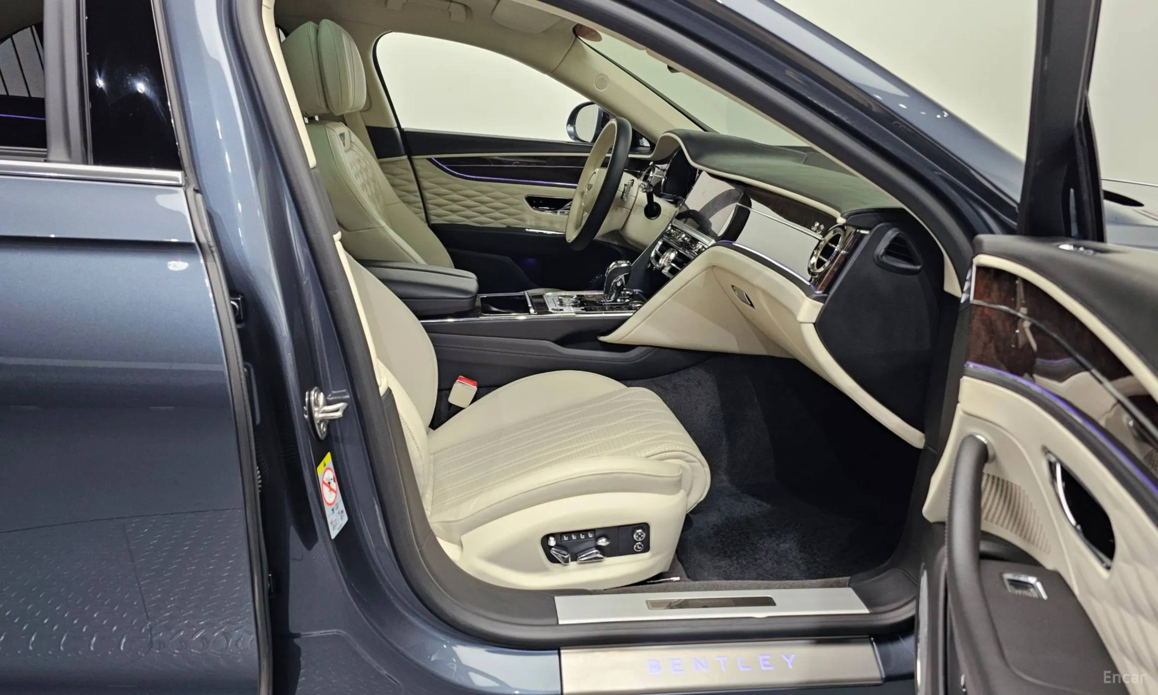 Bentley Flying Spur 3rd Generation превью 11