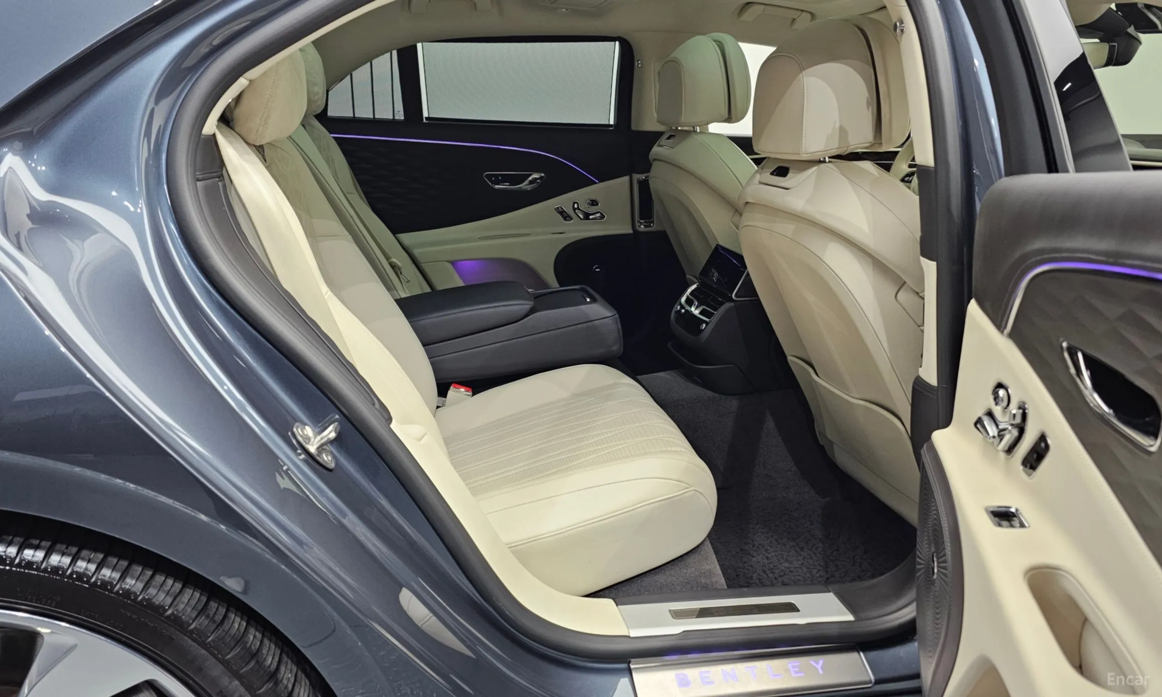Bentley Flying Spur 3rd Generation превью 12