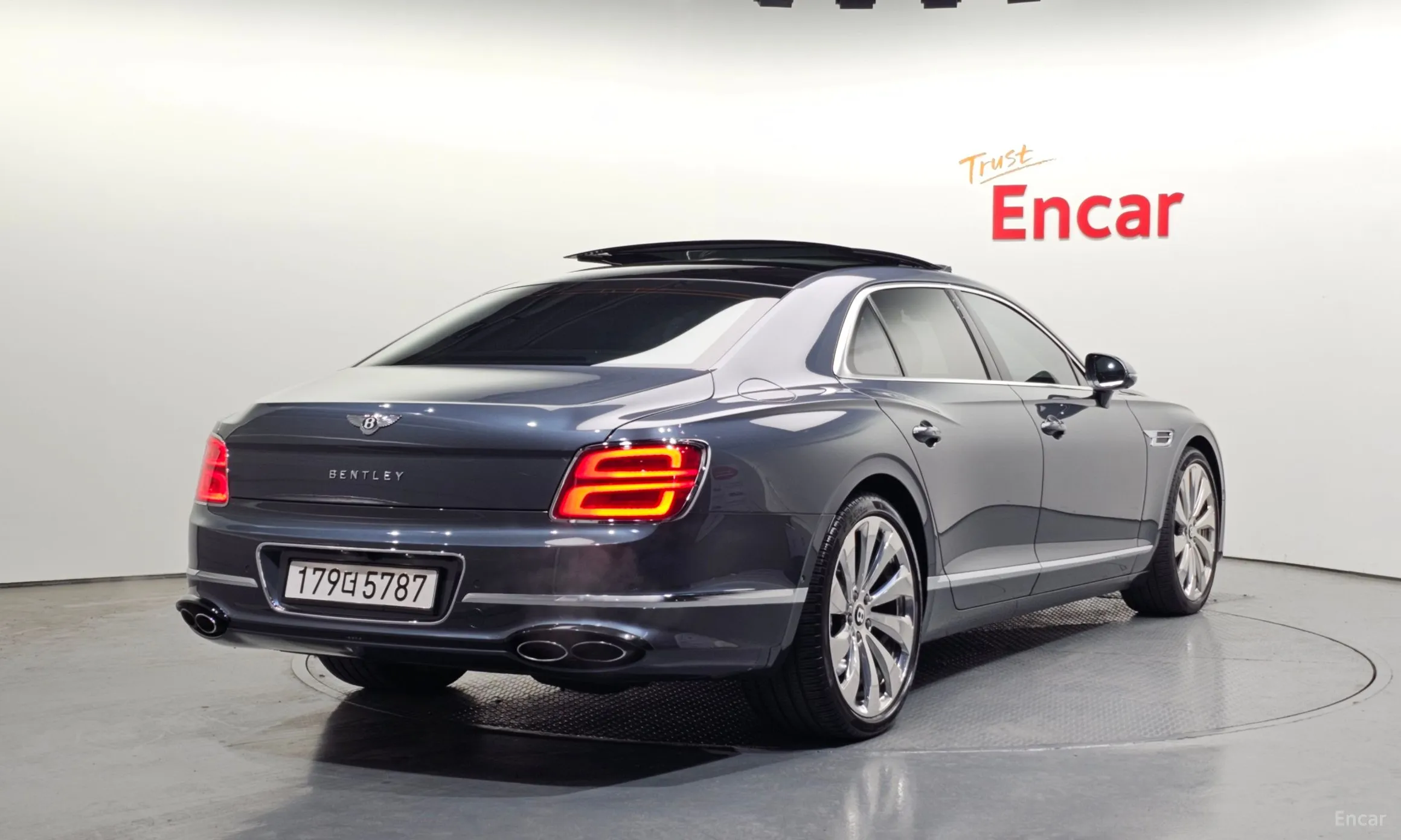 Bentley Flying Spur 3rd Generation превью 2