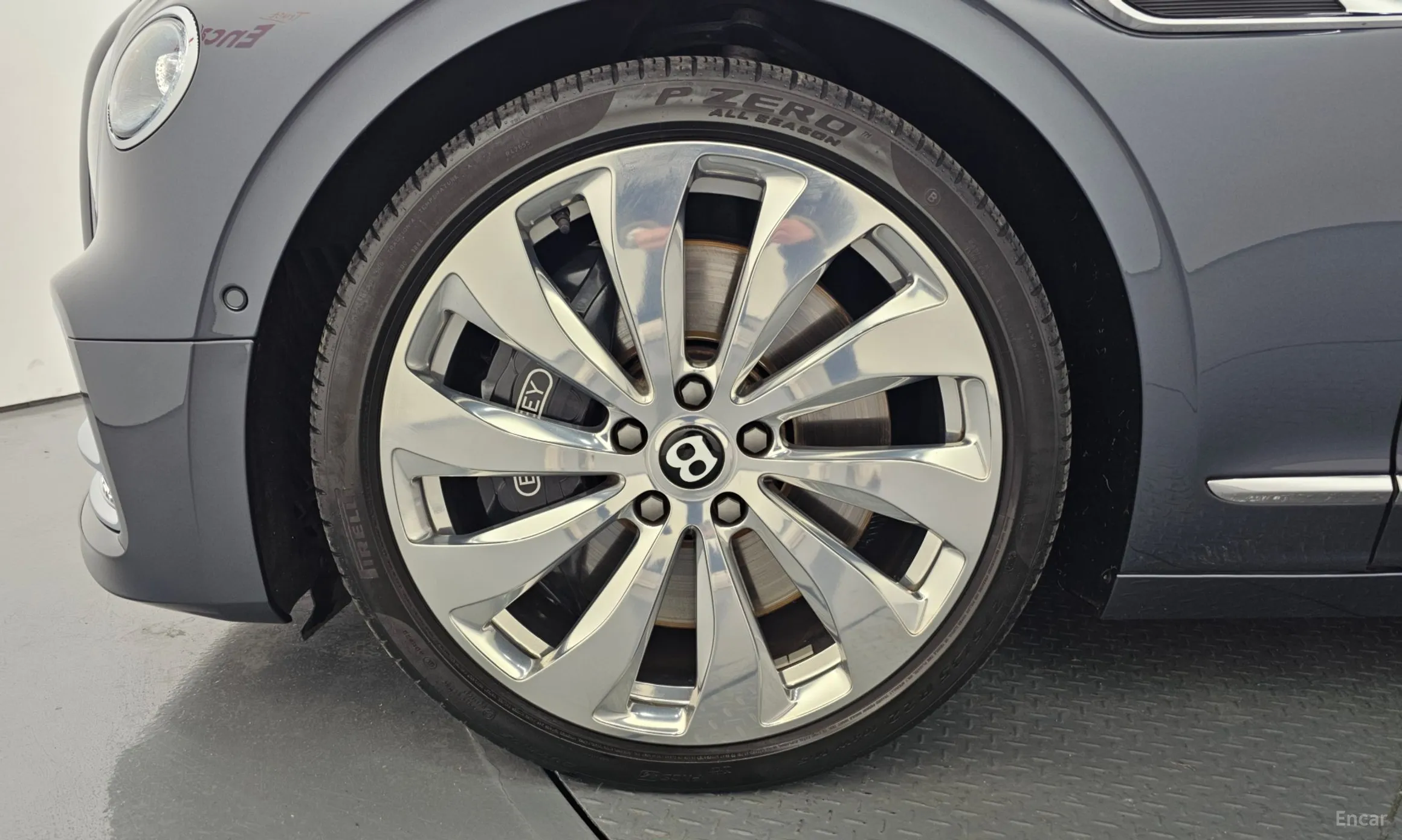 Bentley Flying Spur 3rd Generation превью 5