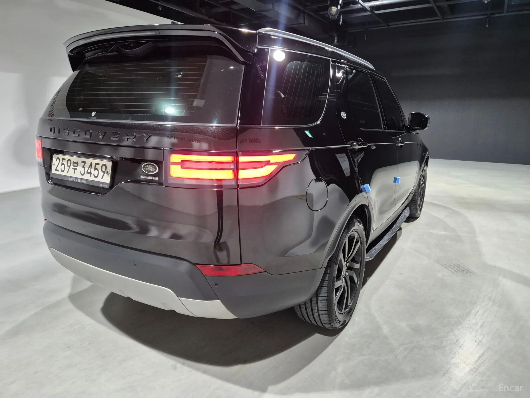 Land Rover Discovery 5 превью 6
