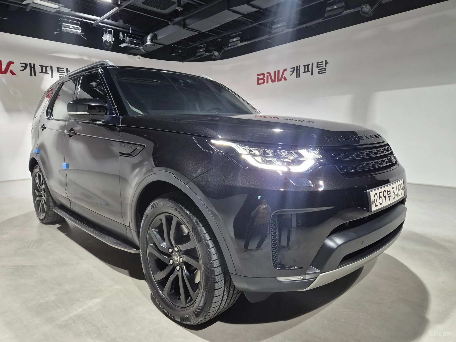 Land Rover Discovery 5 превью 8