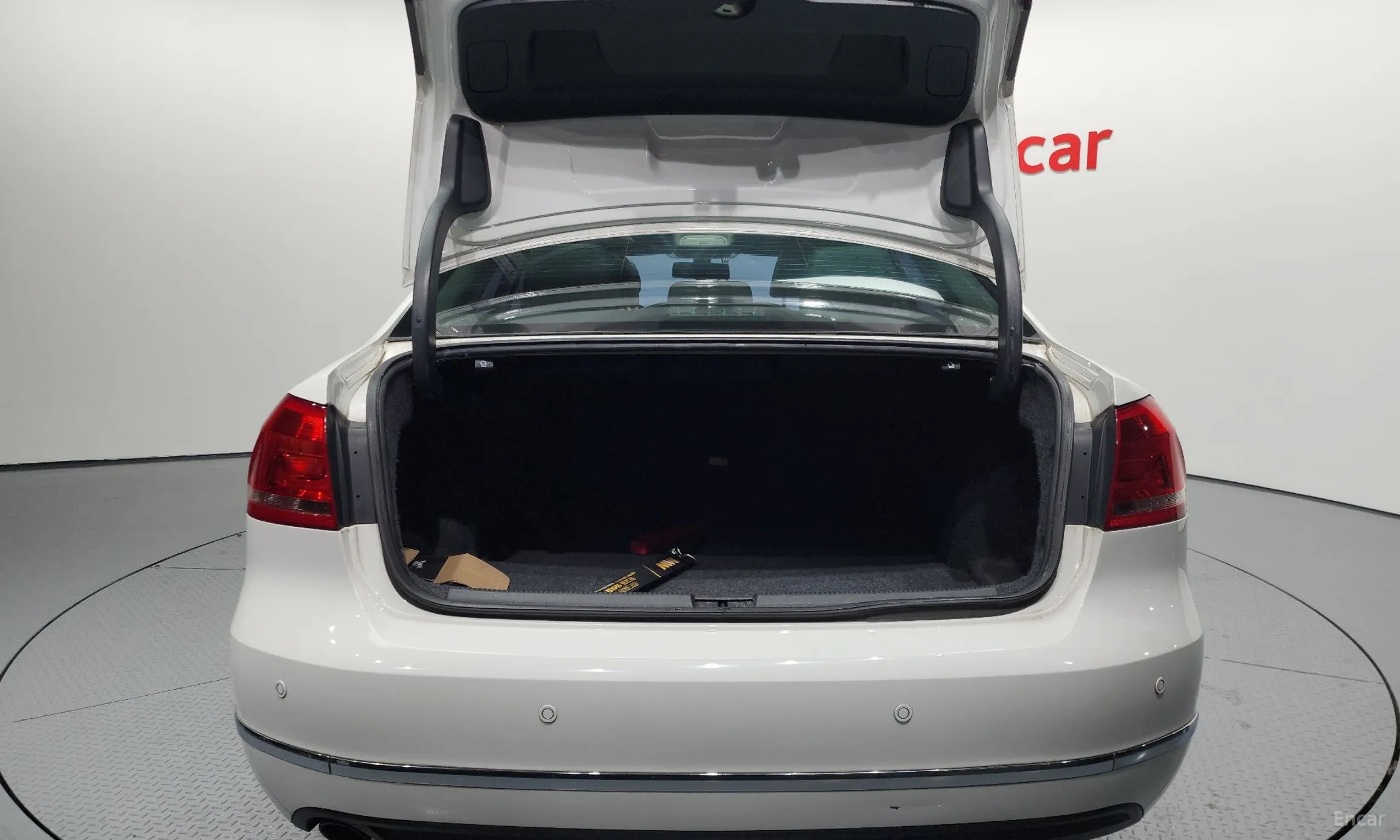 Volkswagen The New Passat превью 20
