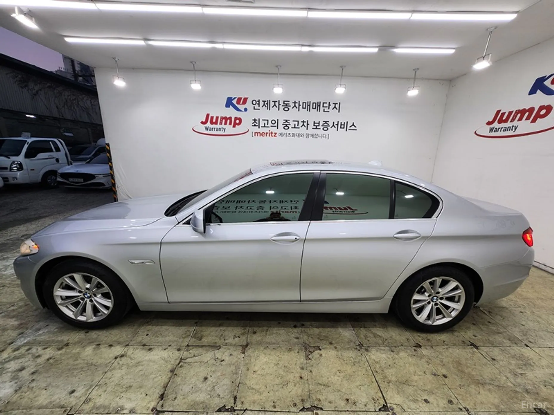 BMW 5 Series (F10) превью 3