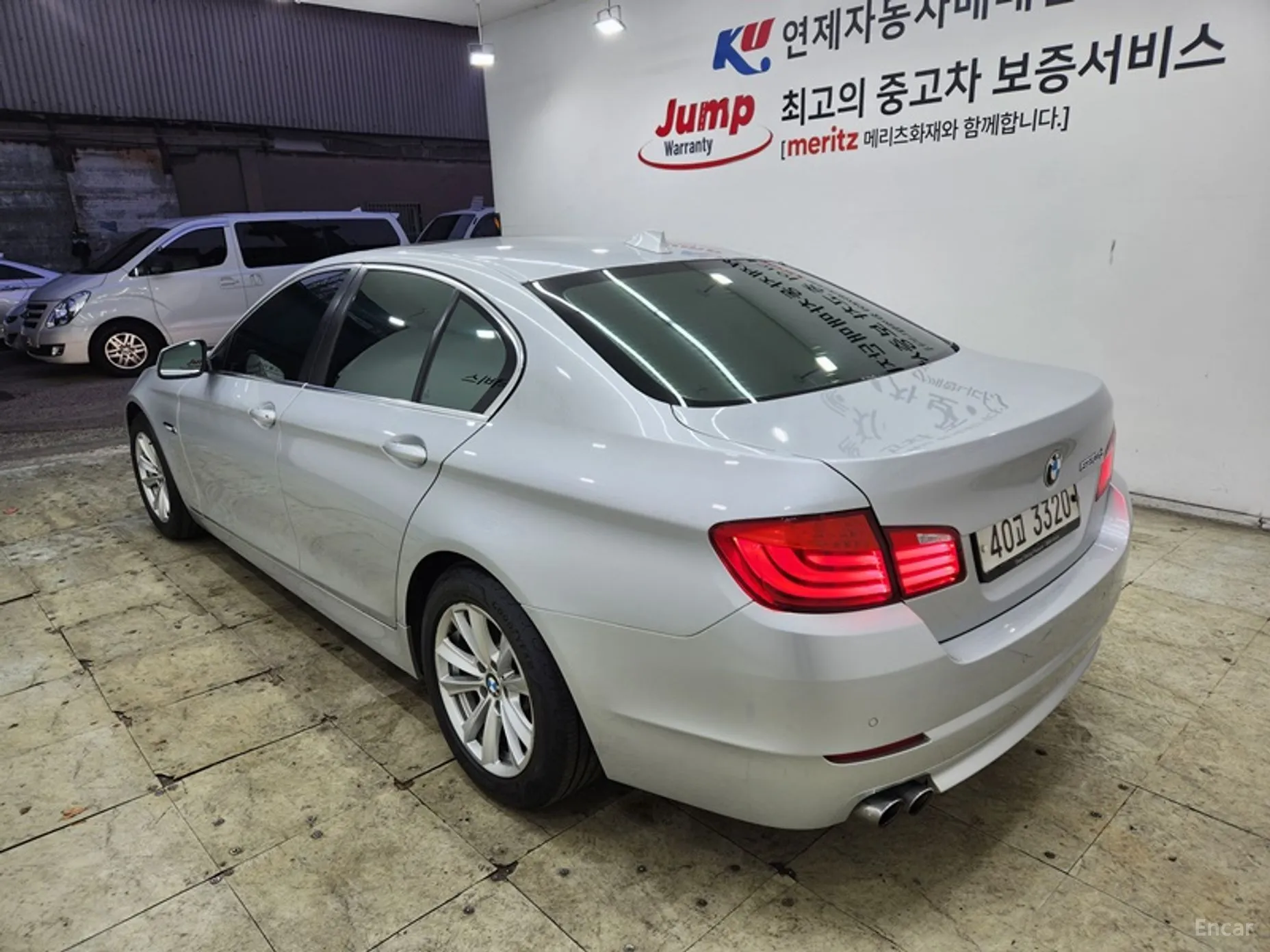 BMW 5 Series (F10) превью 4