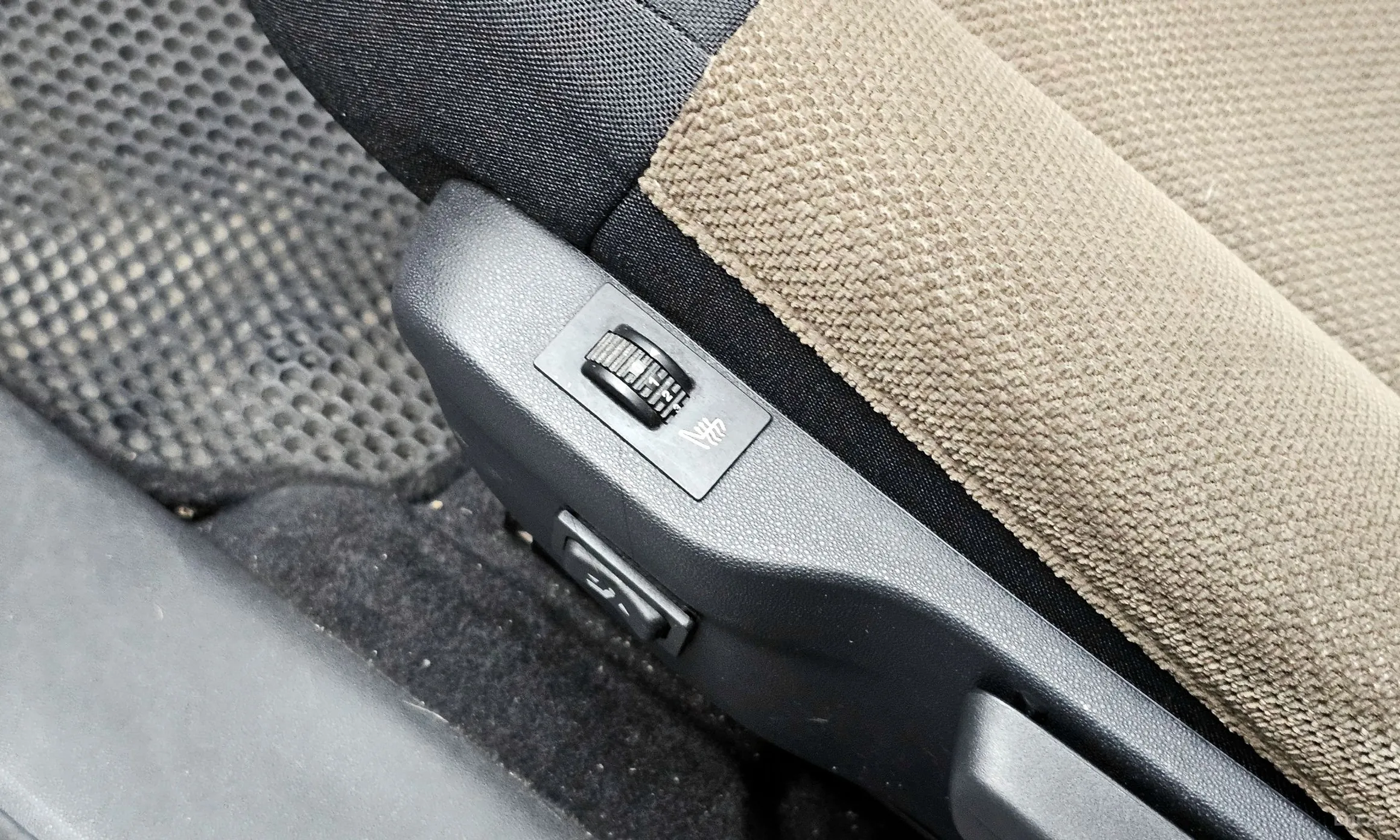 Citroën/DS C4 Cocktooth превью 18