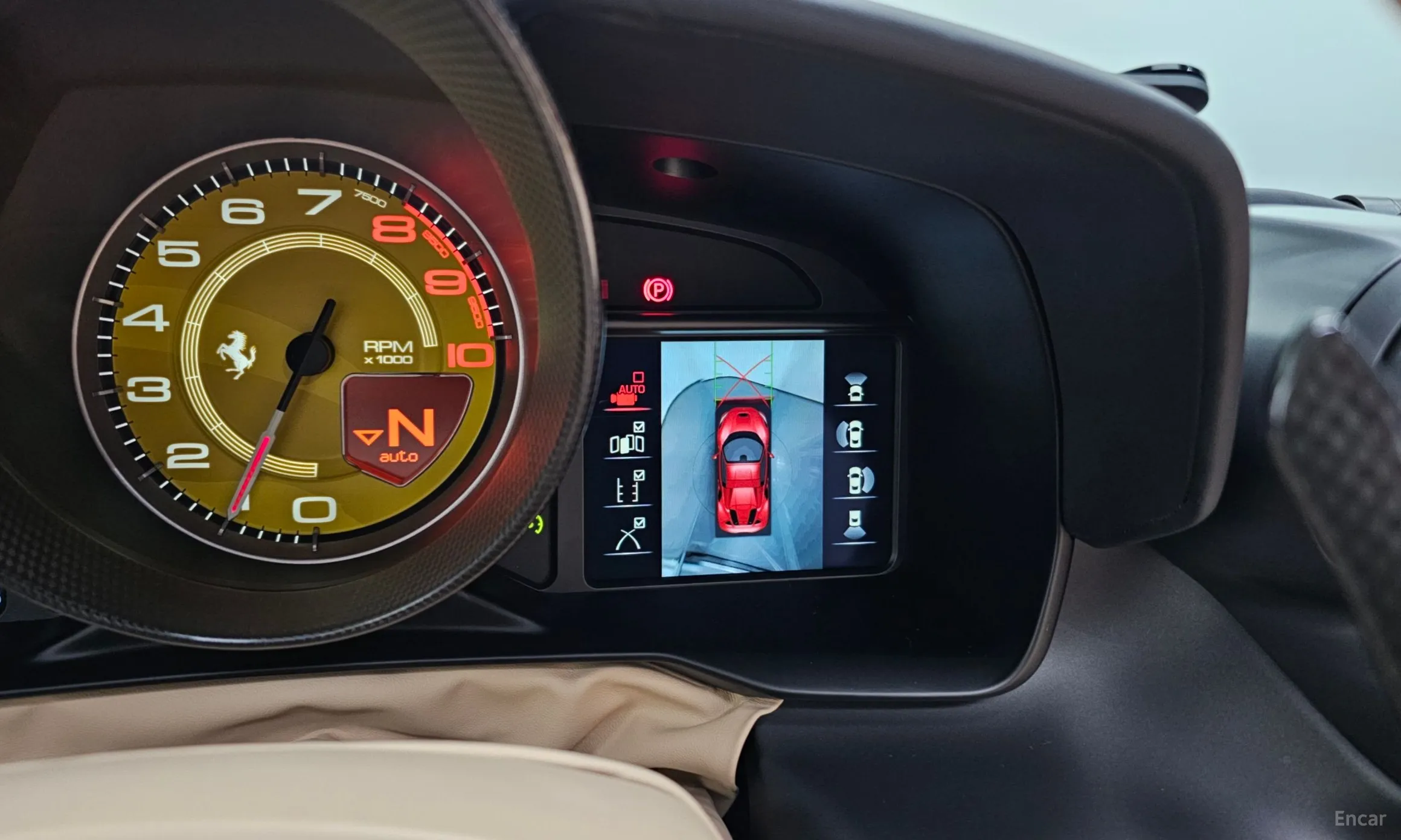 Ferrari F8 Spider превью 15