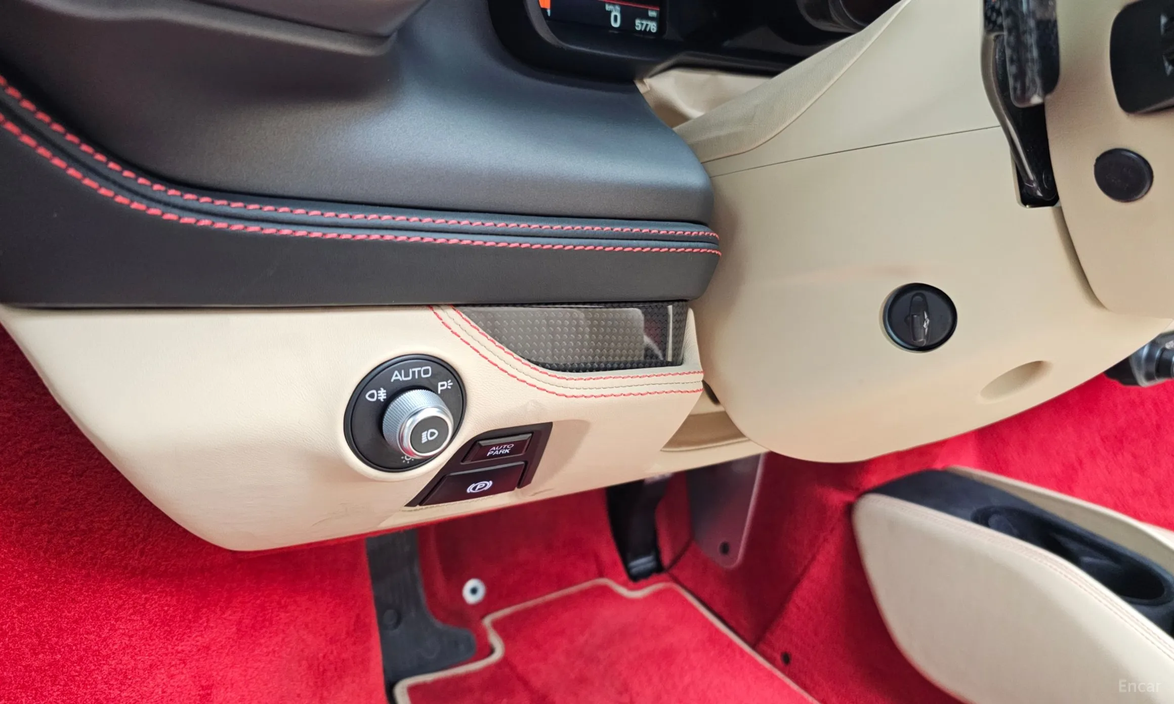 Ferrari F8 Spider превью 19