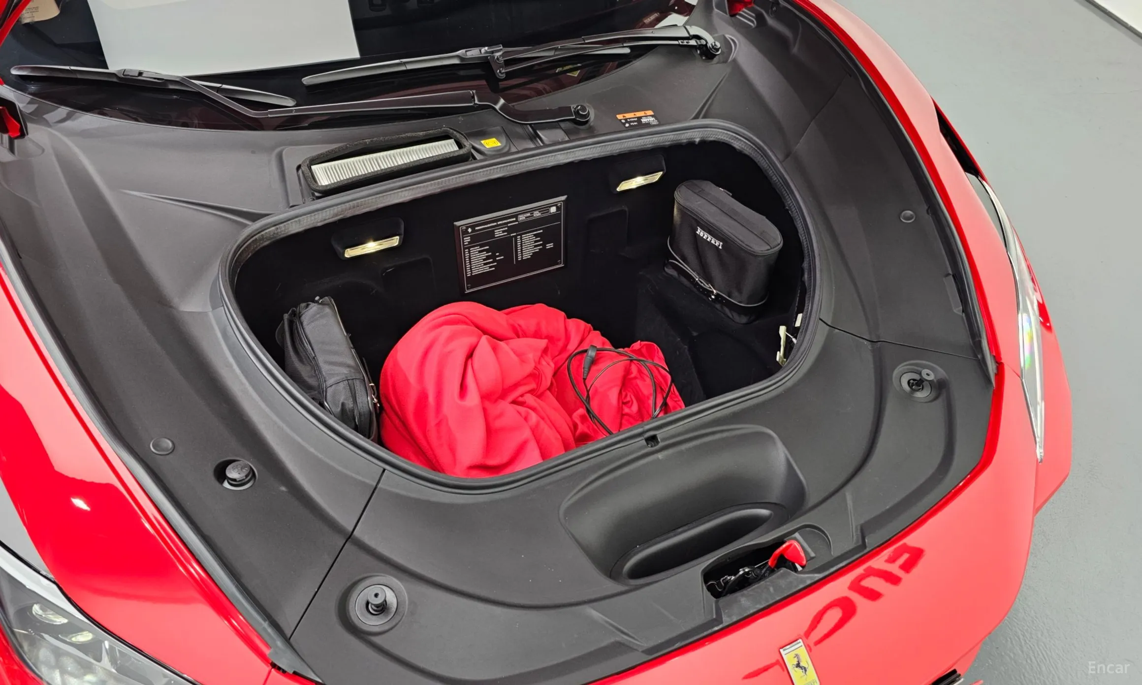 Ferrari F8 Spider превью 20