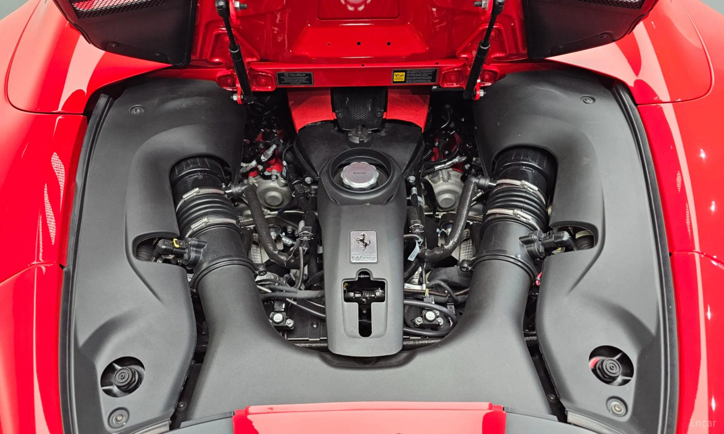 Ferrari F8 Spider превью 6