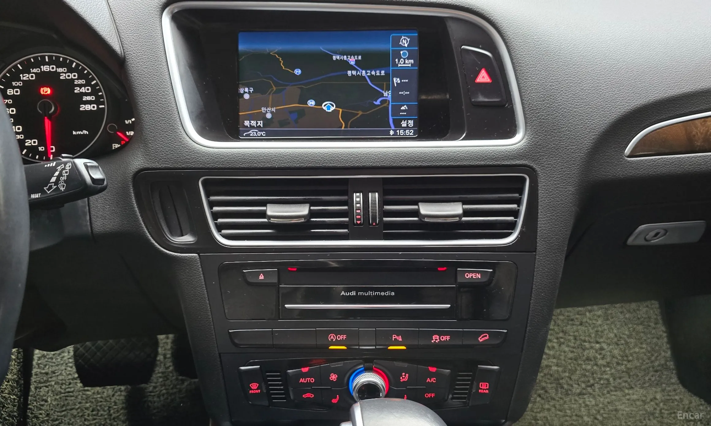 Audi Q5 превью 18