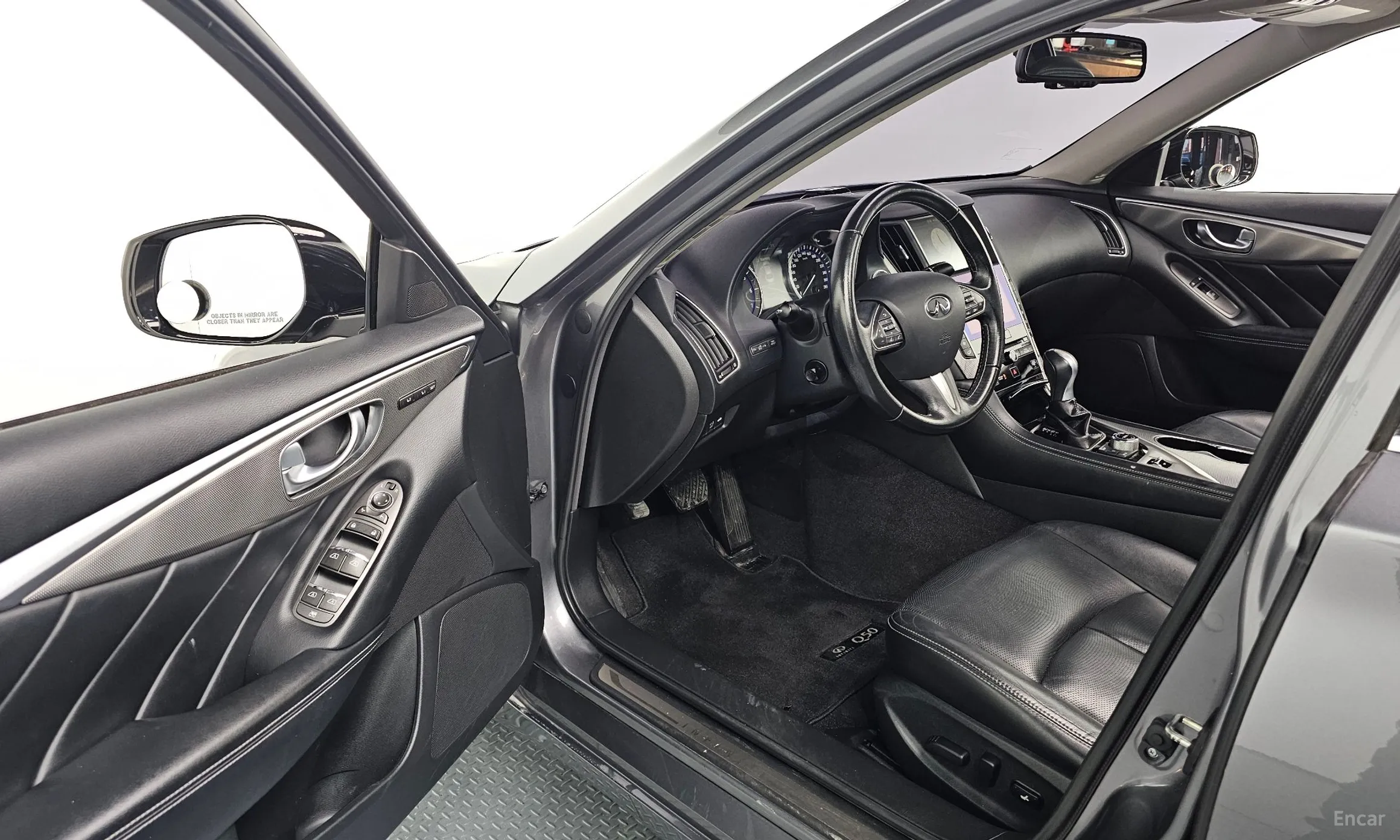 Infiniti Q50 превью 11