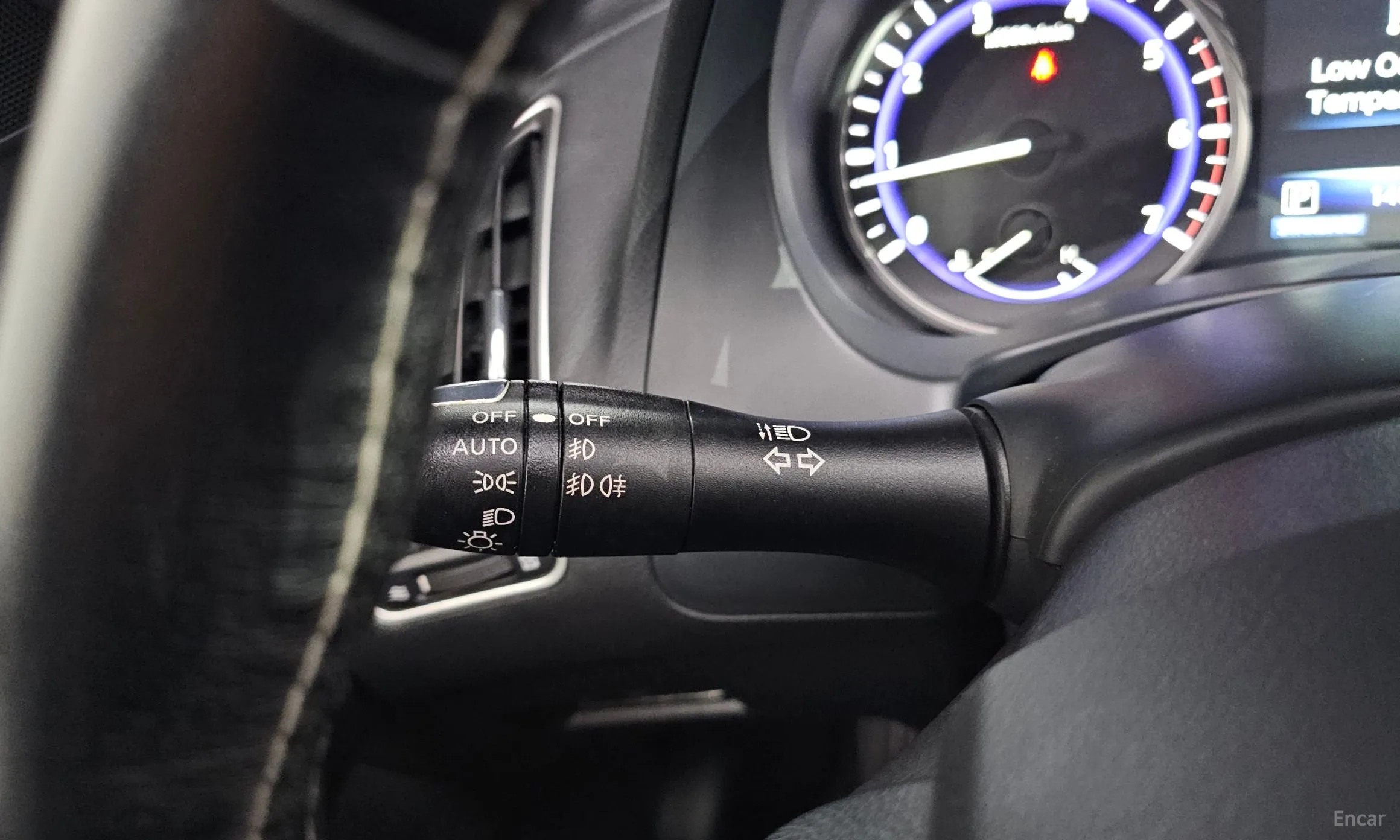 Infiniti Q50 превью 19