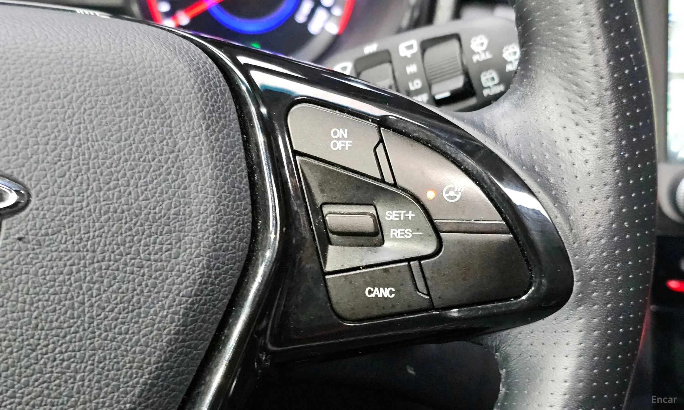 KG Mobility (SsangYong) Tivoli Air превью 15