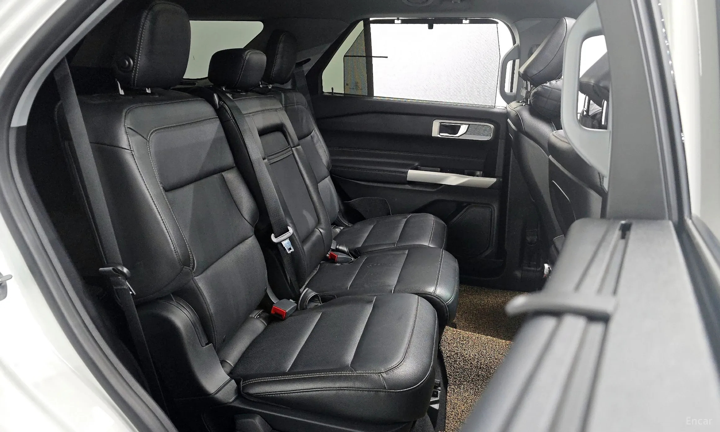 Ford Explorer 6th Generation превью 12