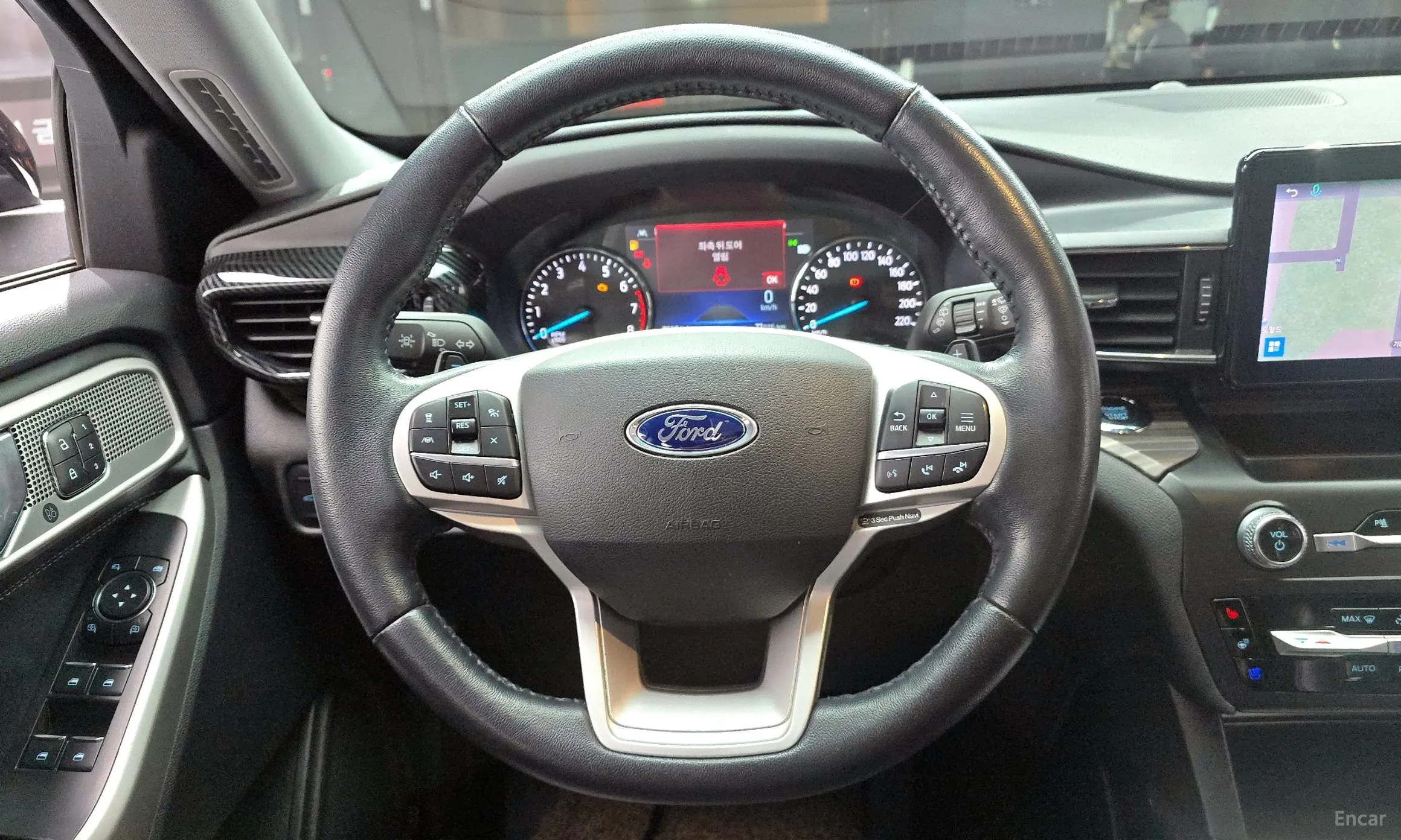 Ford Explorer 6th Generation превью 13