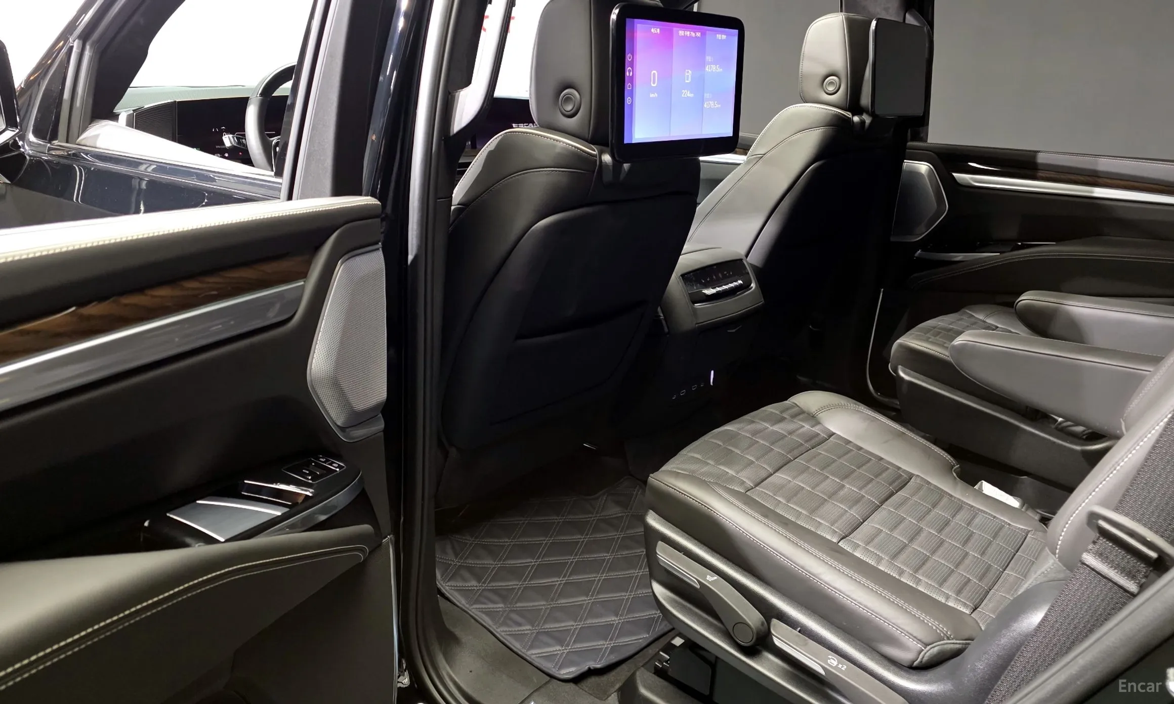 Cadillac Escalade 5th Generation превью 13