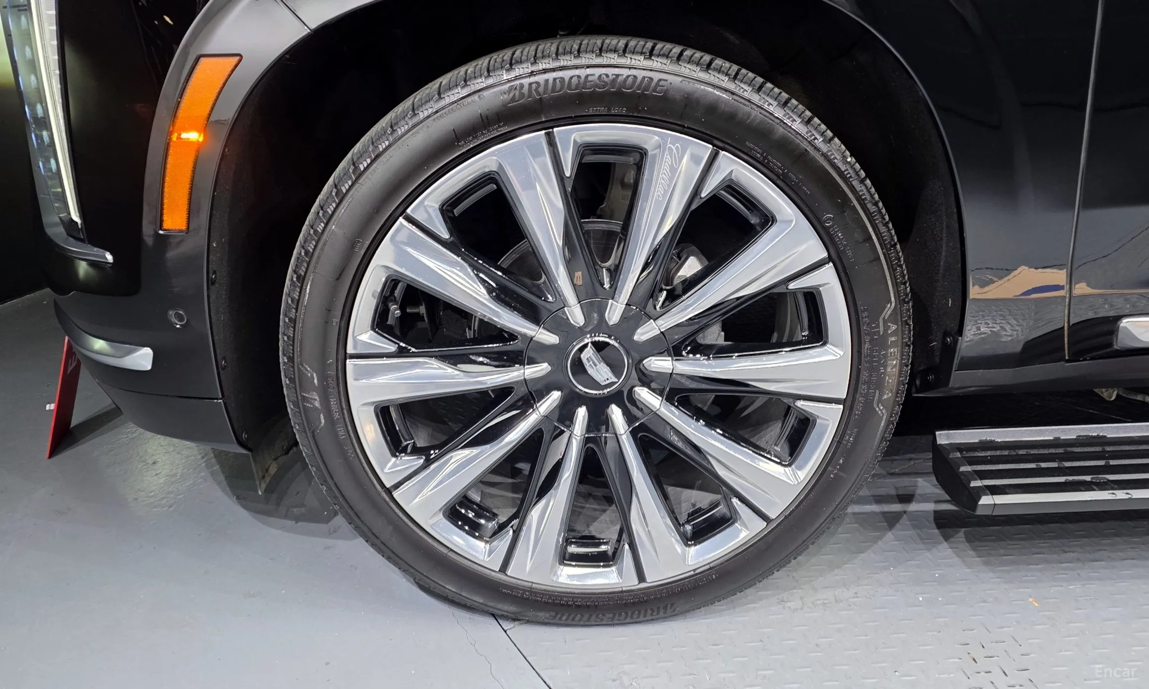 Cadillac Escalade 5th Generation превью 5