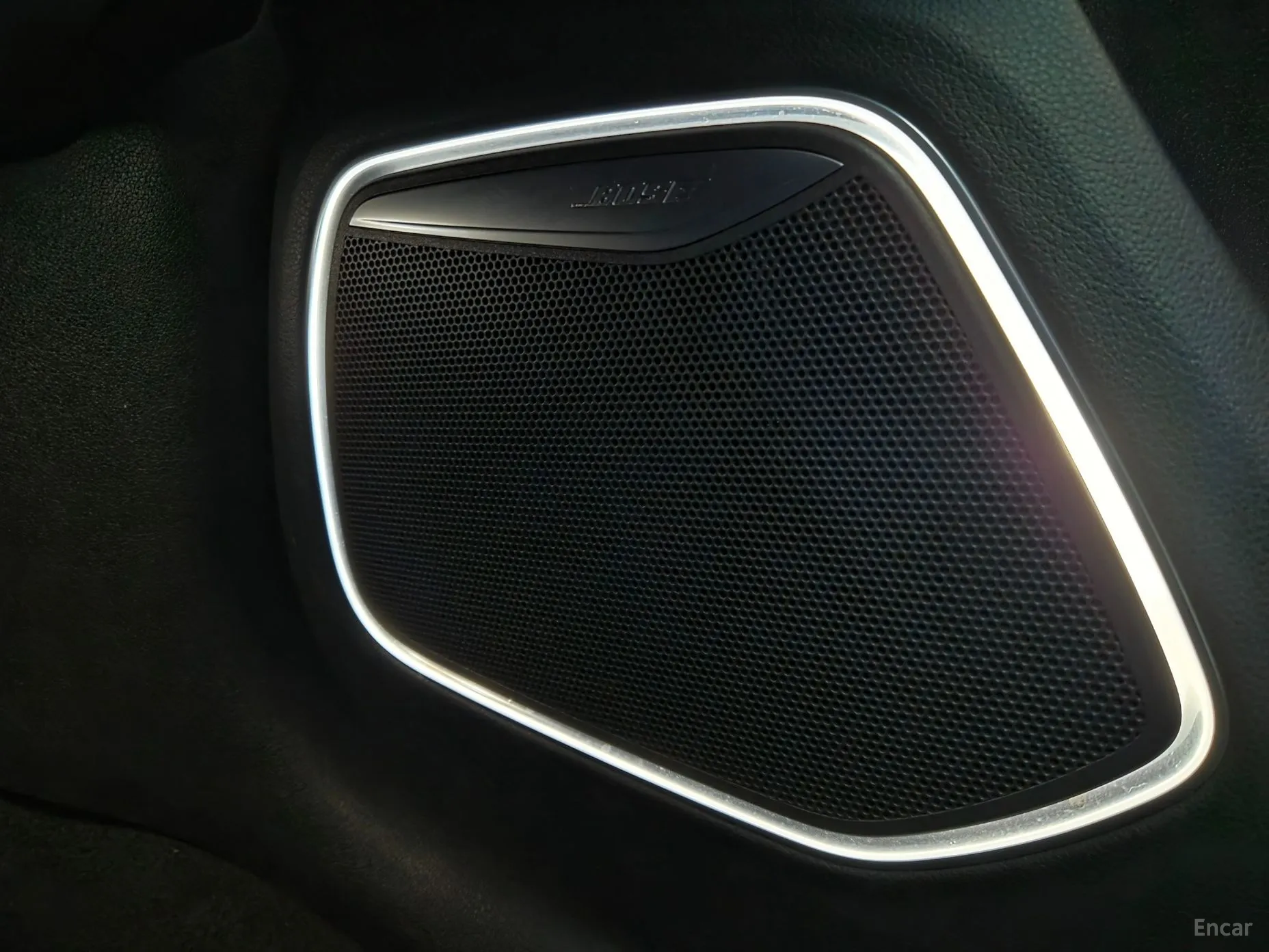 Audi Q3 превью 18