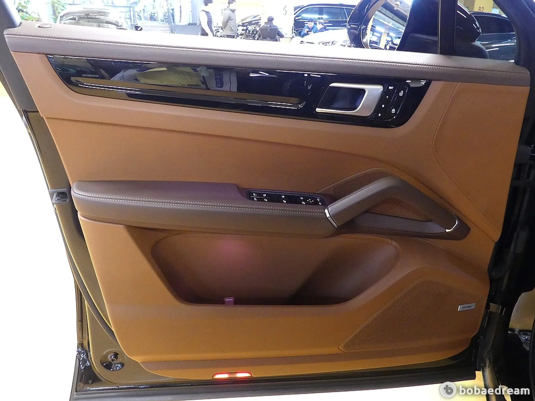 Porsche Cayenne (PO536) превью 11