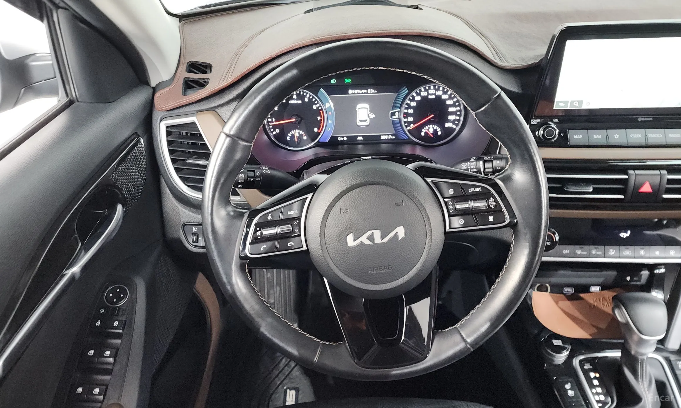Kia Seltos превью 13