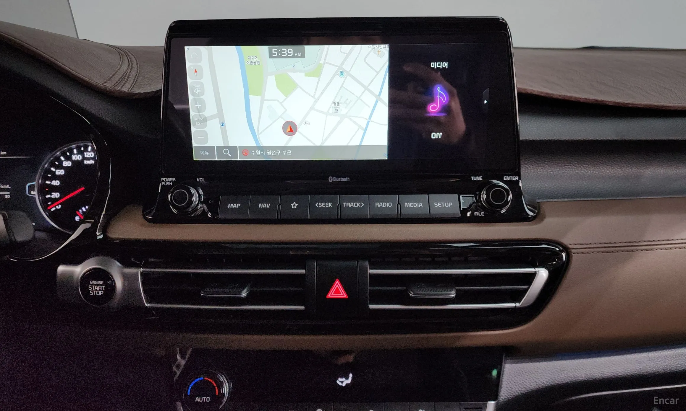 Kia Seltos превью 14