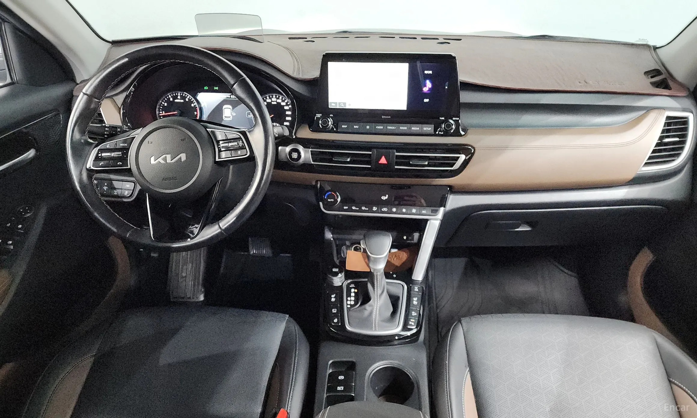Kia Seltos превью 7