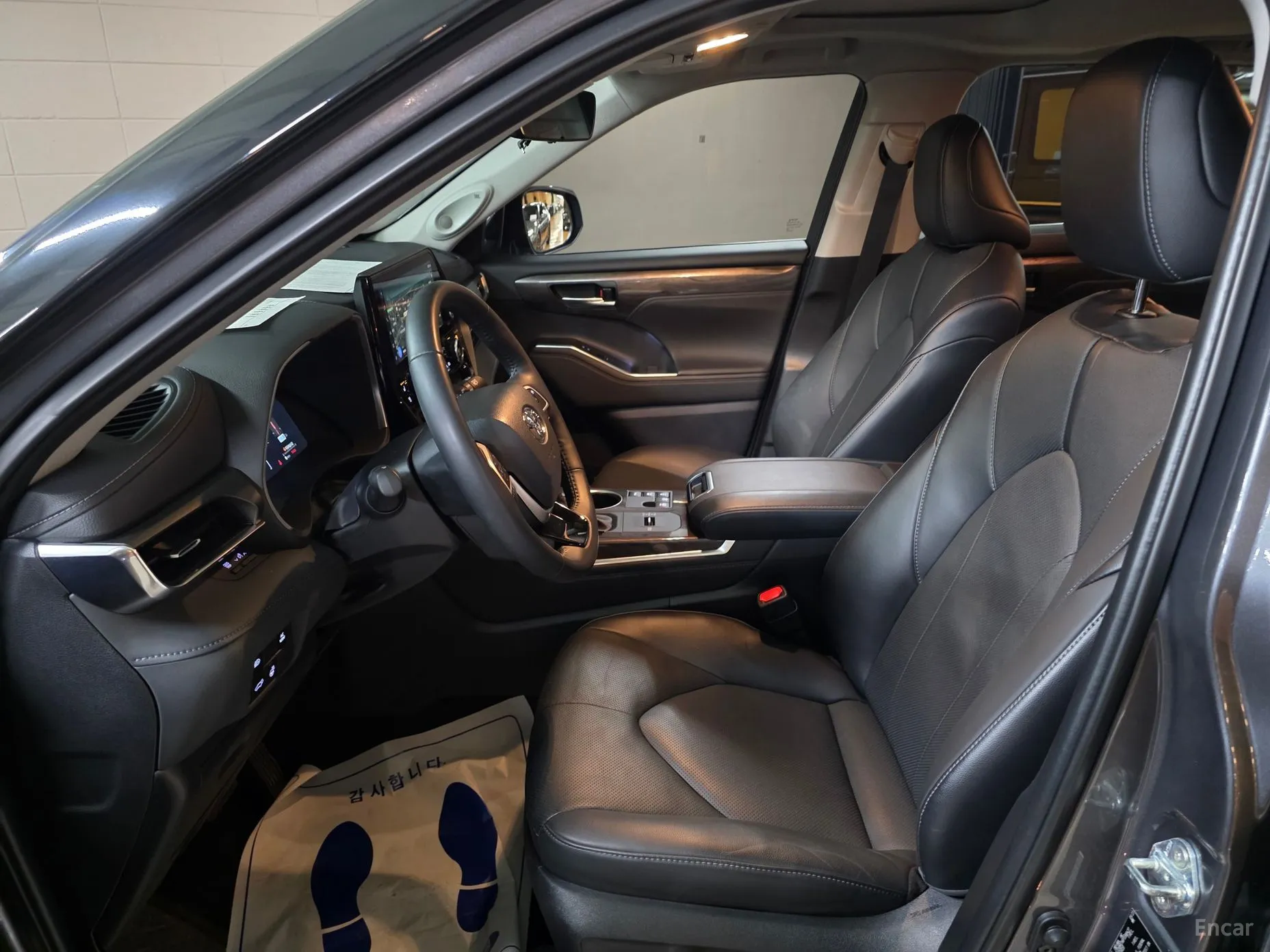 Toyota Highlander 4th generation превью 14