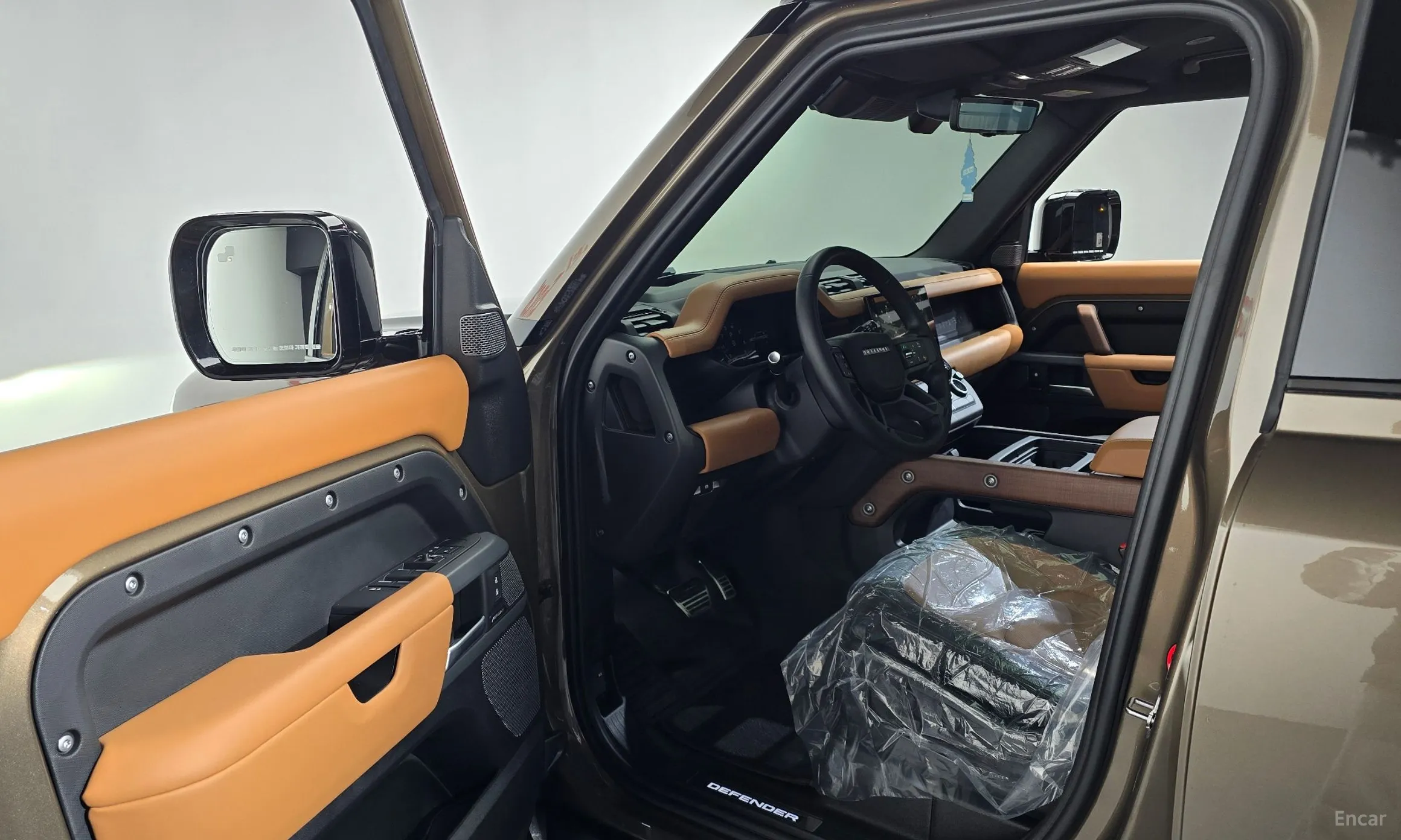 Land Rover Defender (L663) превью 10