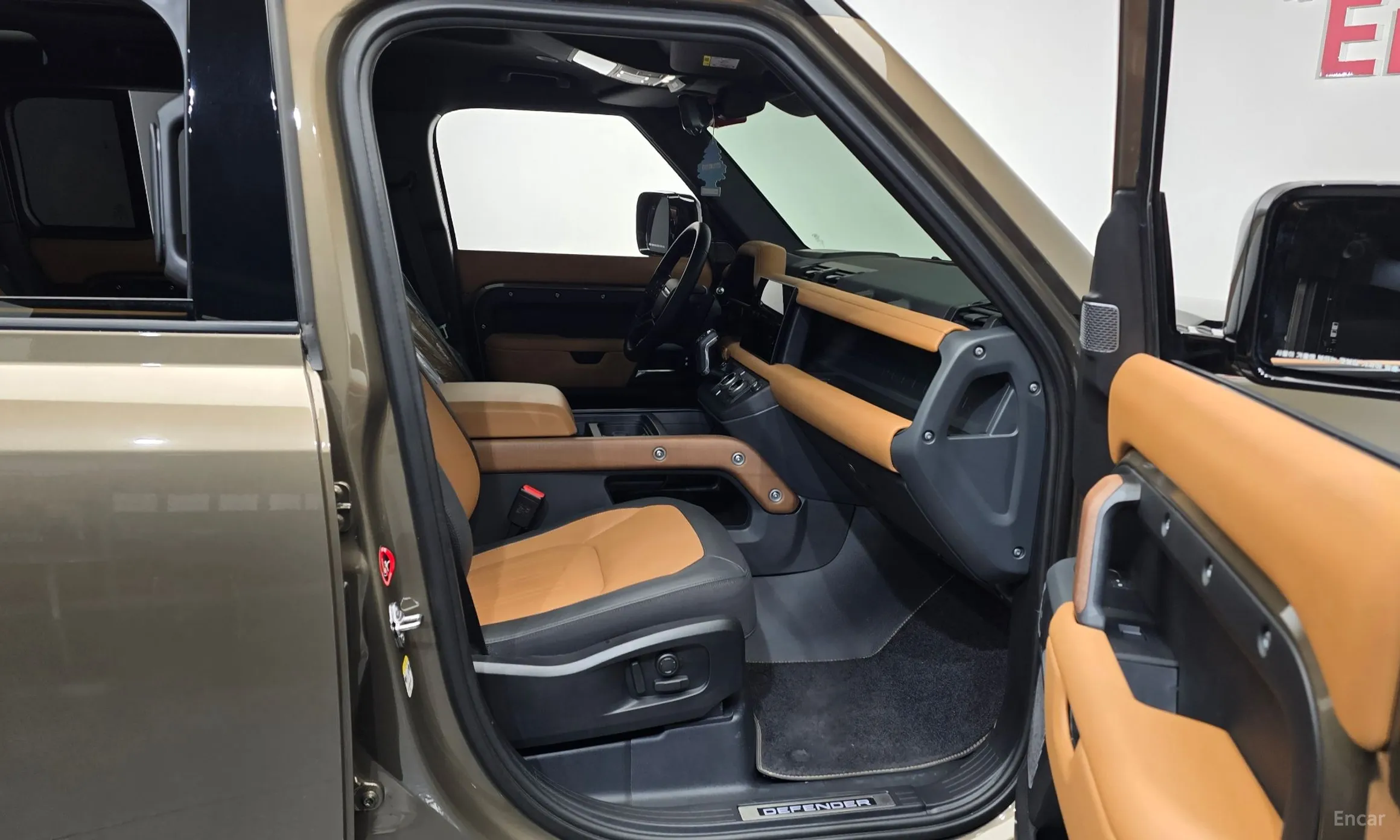 Land Rover Defender (L663) превью 11