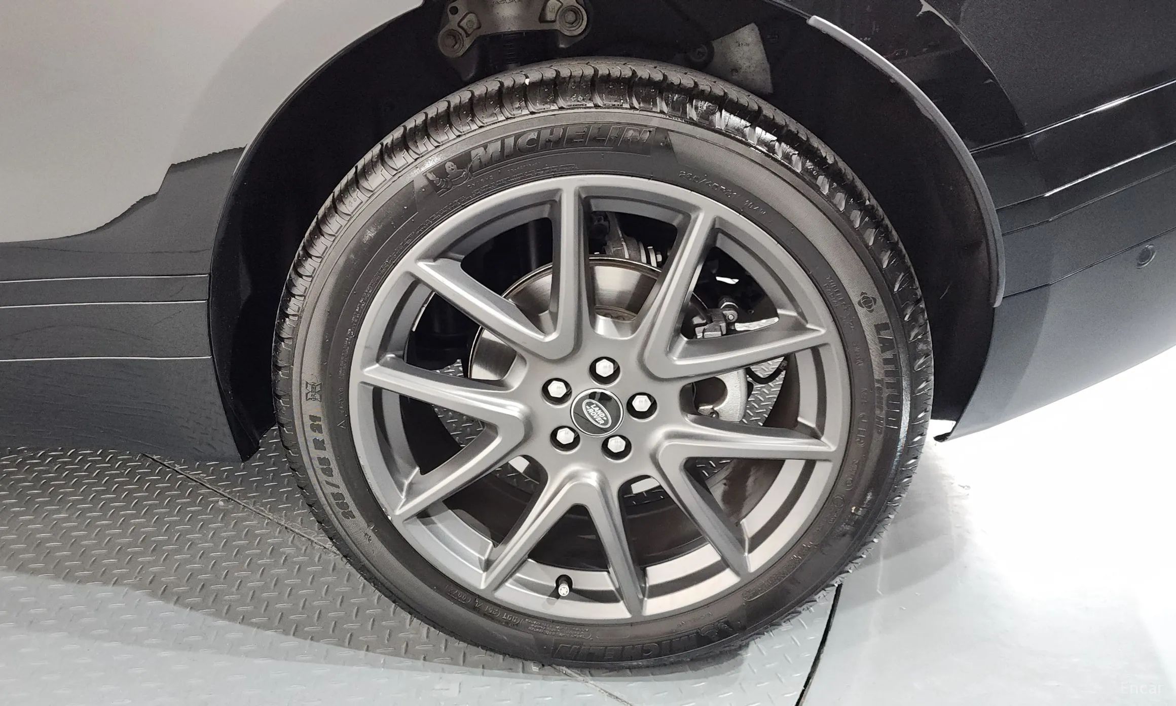 Land Rover Range Rover Bella превью 5