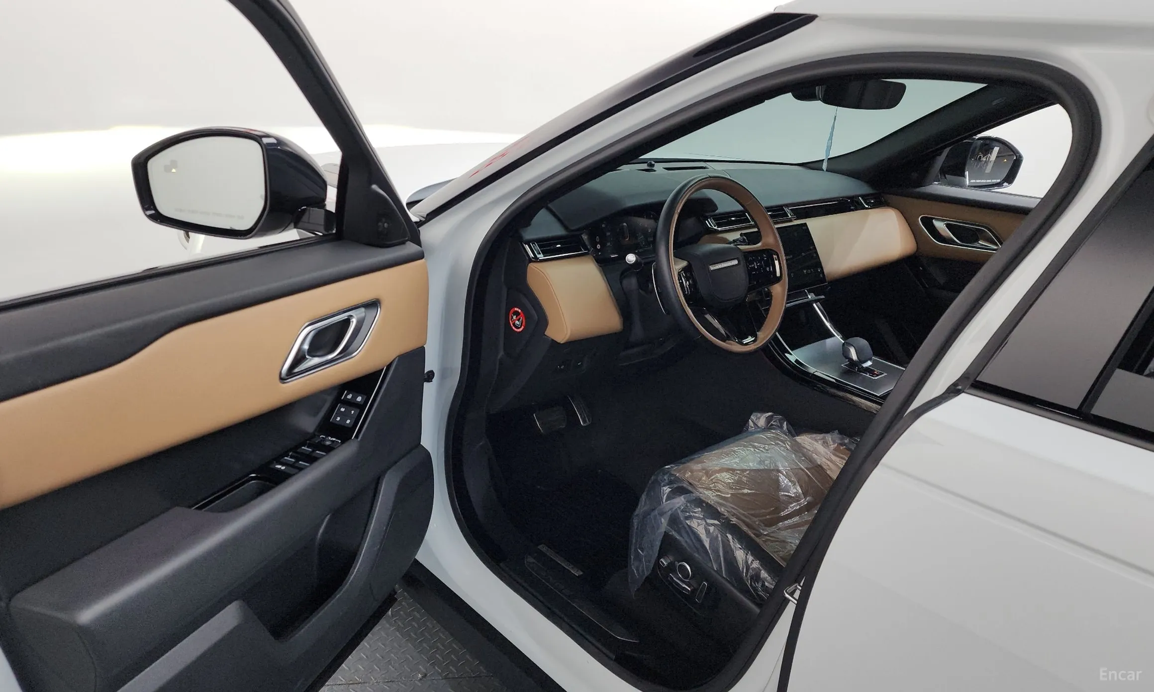 Land Rover Range Rover Bella превью 10