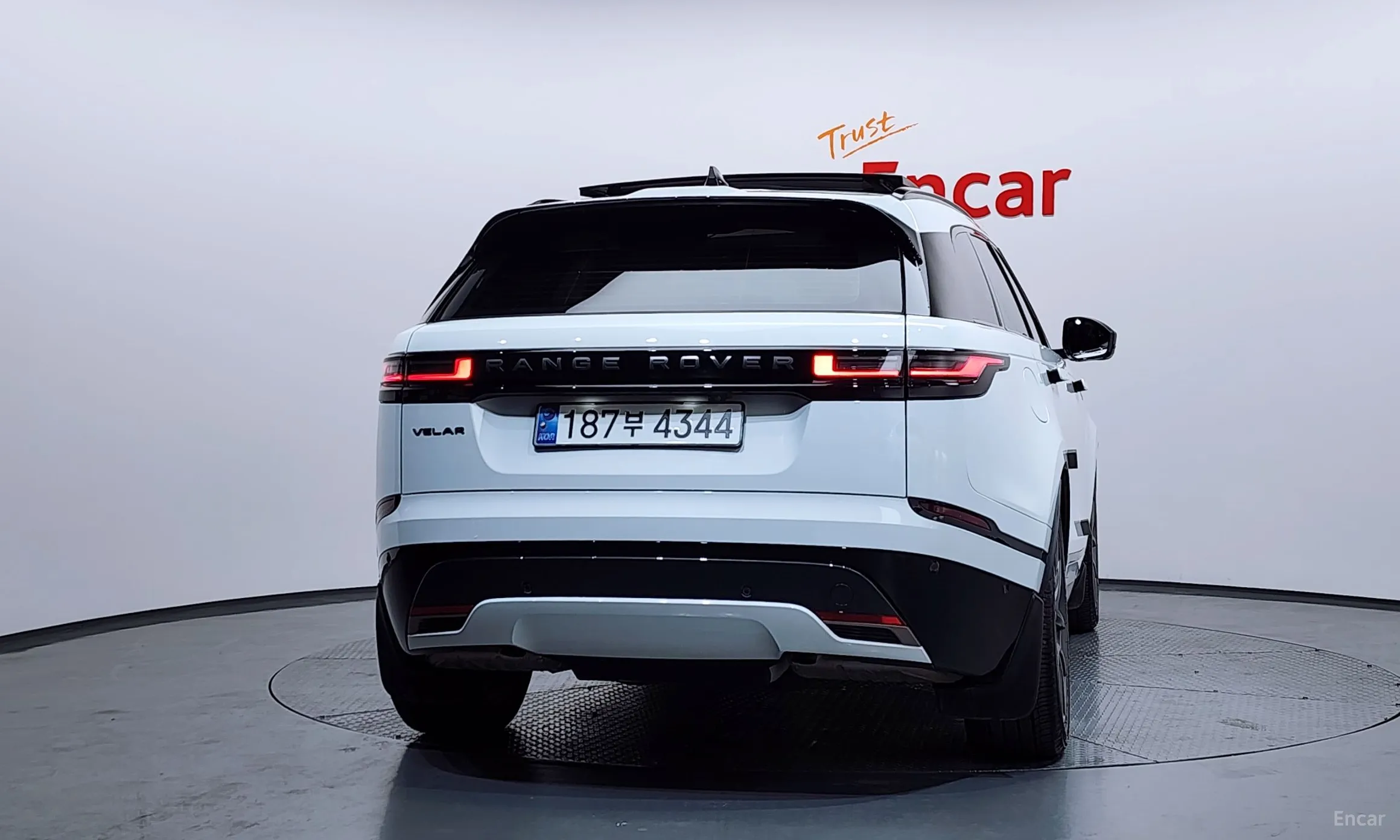 Land Rover Range Rover Bella превью 4