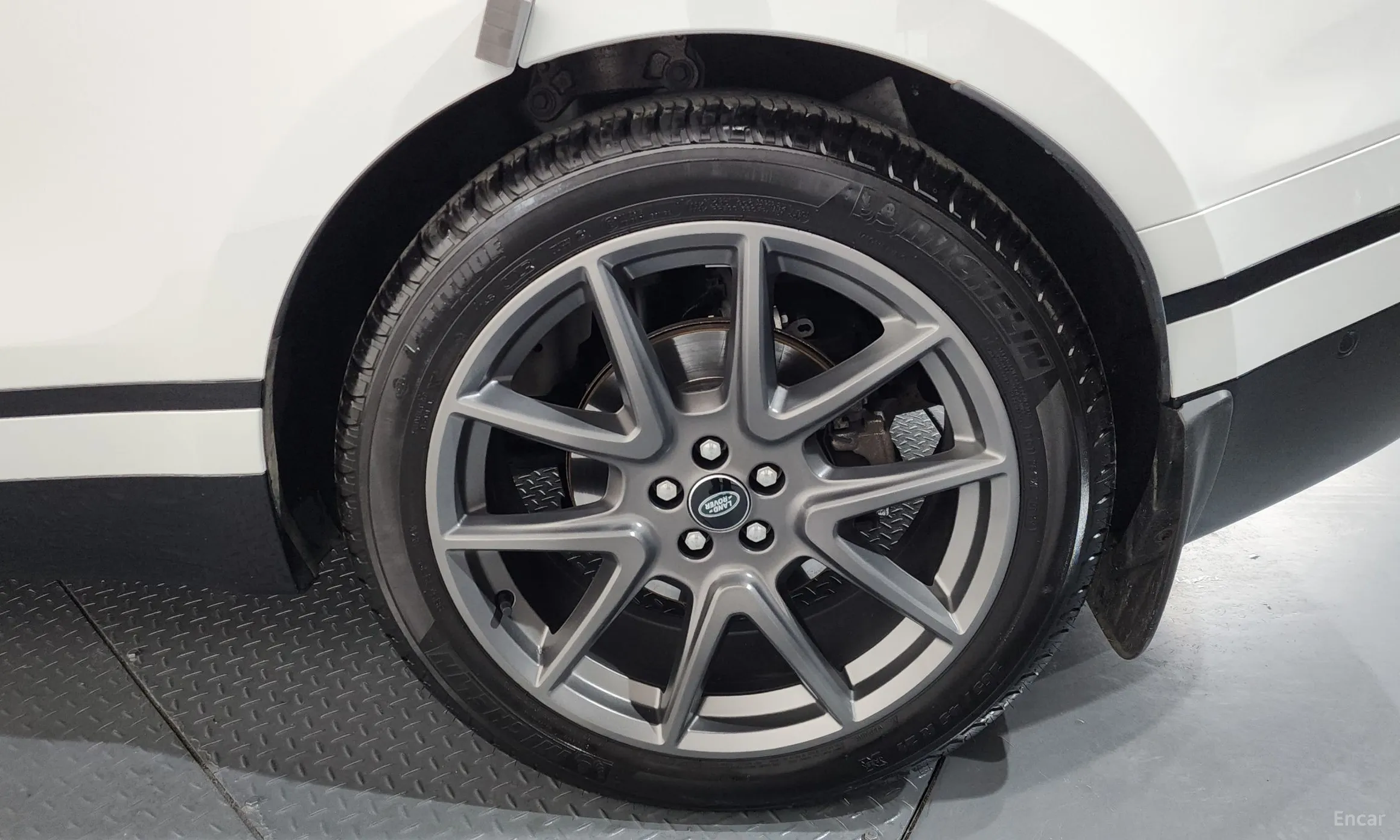 Land Rover Range Rover Bella превью 5