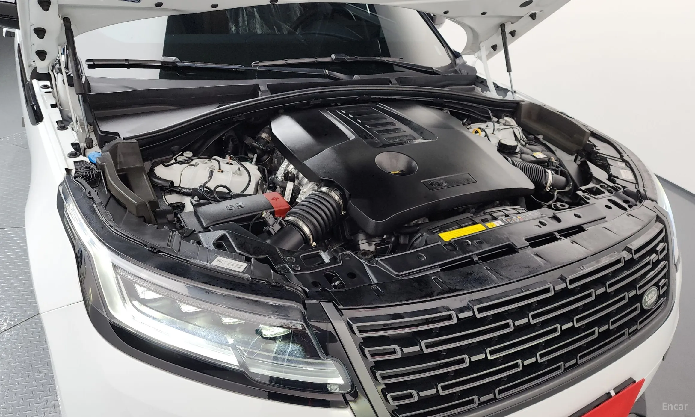 Land Rover Range Rover Bella превью 6