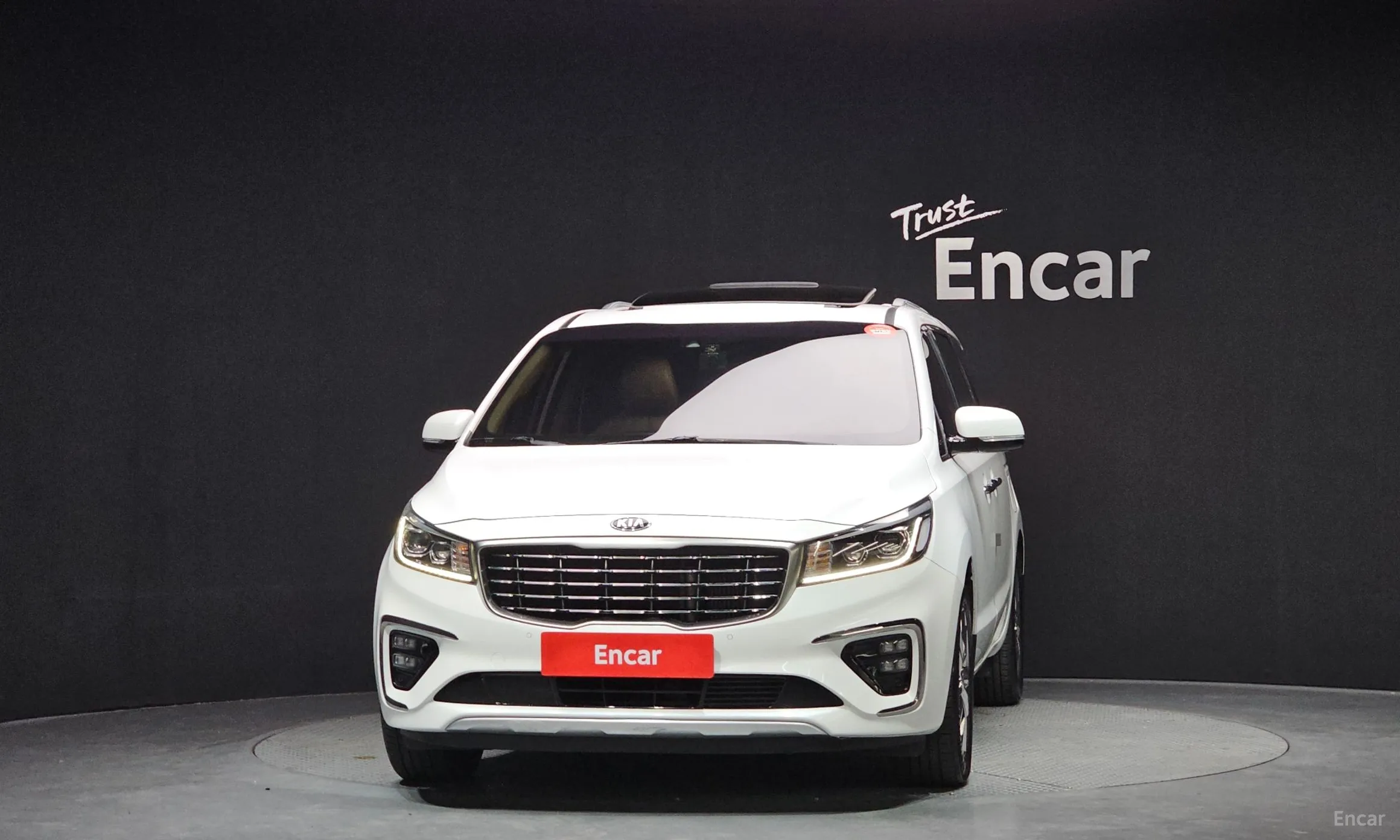 Kia Carnival превью 3