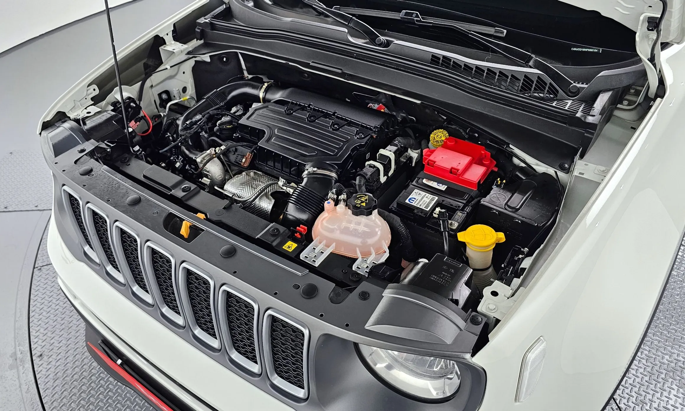 Jeep Renegade превью 6