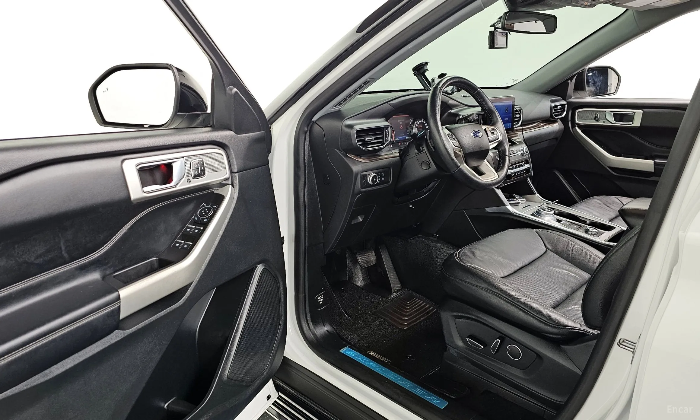 Ford Explorer 6th Generation превью 11