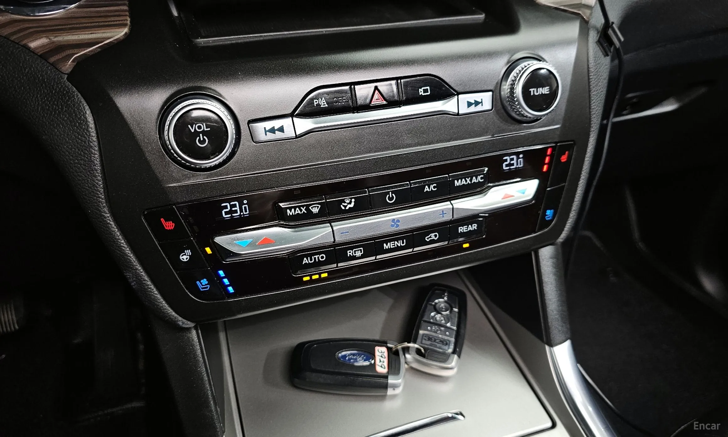 Ford Explorer 6th Generation превью 17