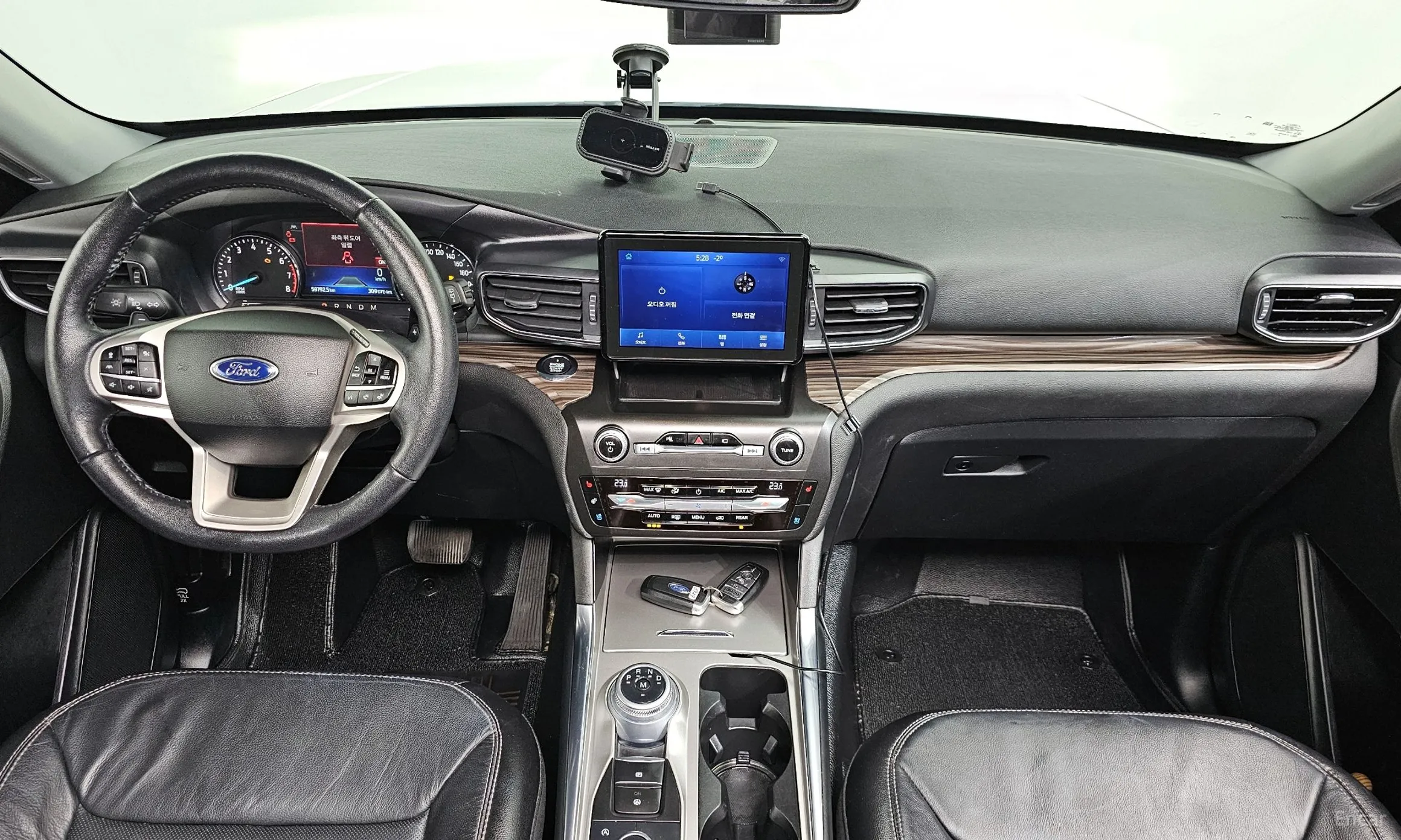 Ford Explorer 6th Generation превью 7