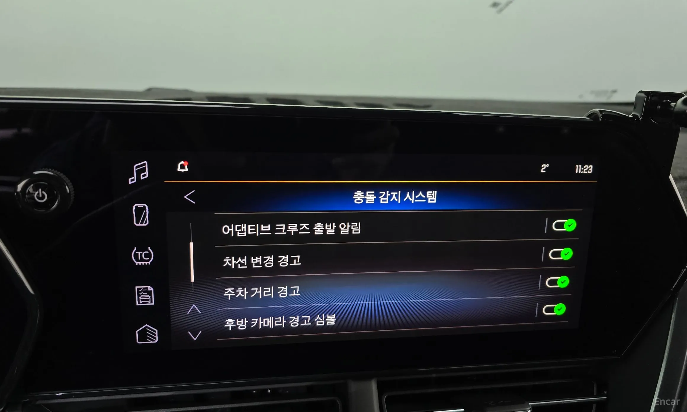 Chevrolet (GM Daewoo) Trax Crossover превью 16
