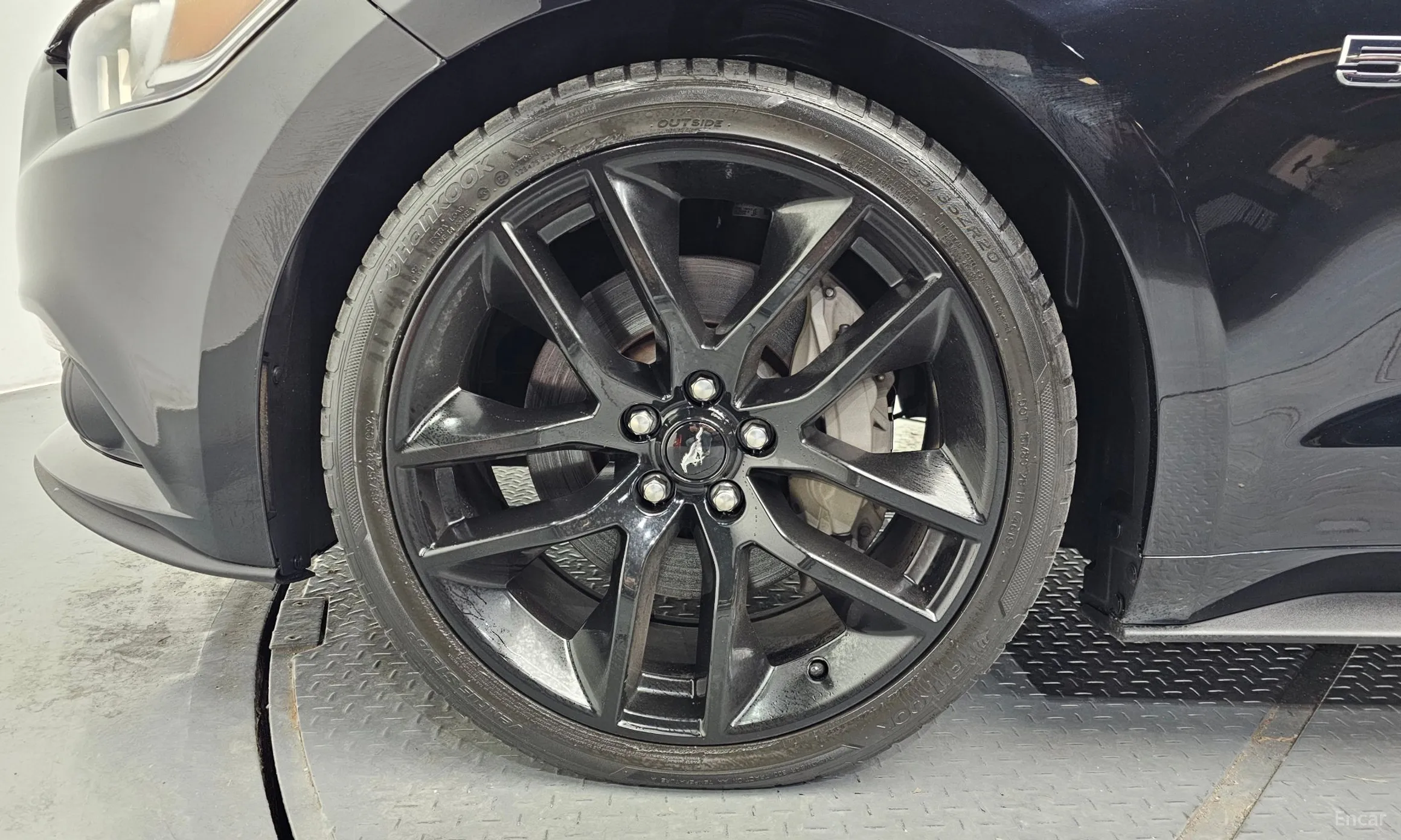 Ford Mustang превью 5