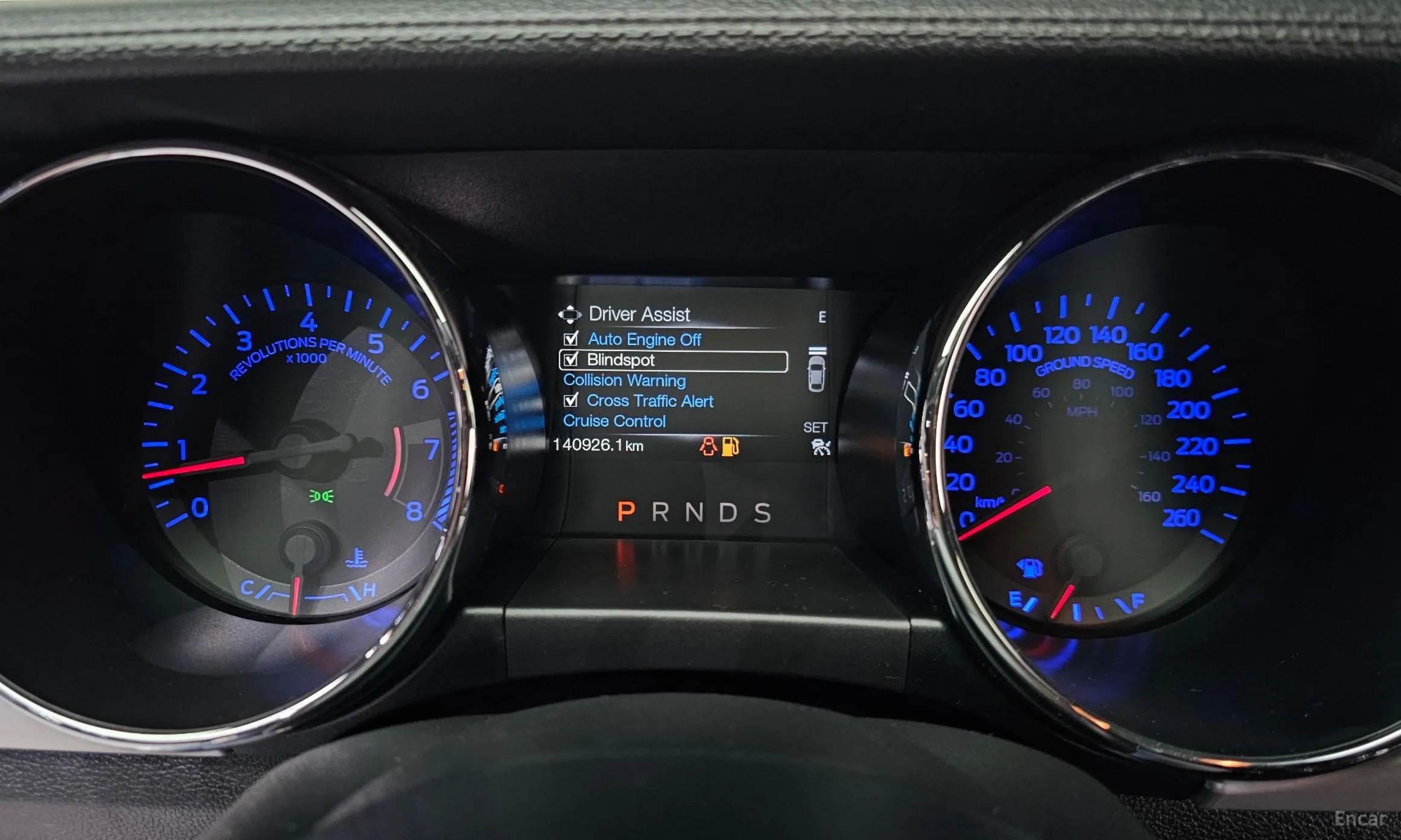 Ford Mustang превью 8