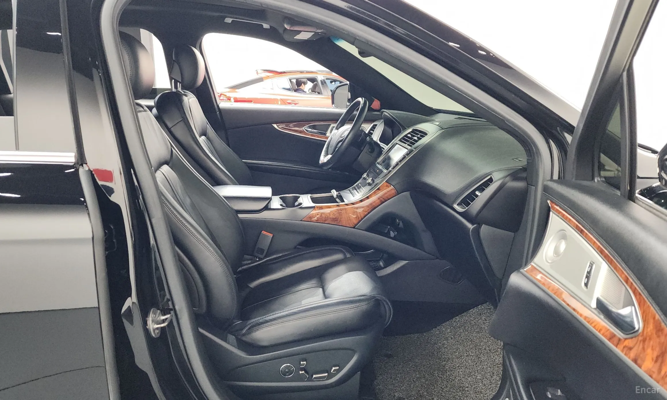 Lincoln MKX 2nd Generation превью 11