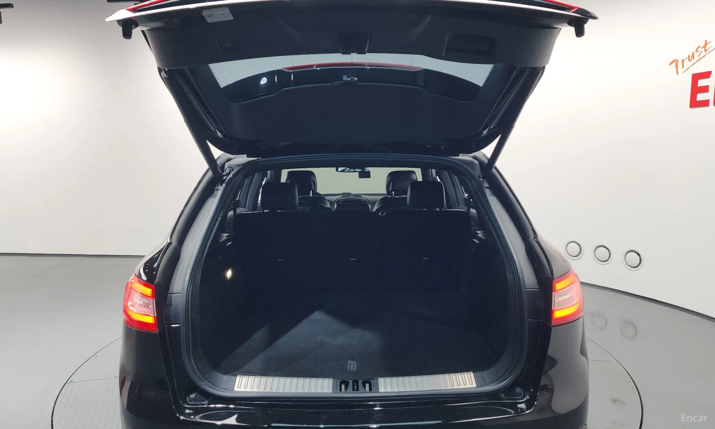 Lincoln MKX 2nd Generation превью 20