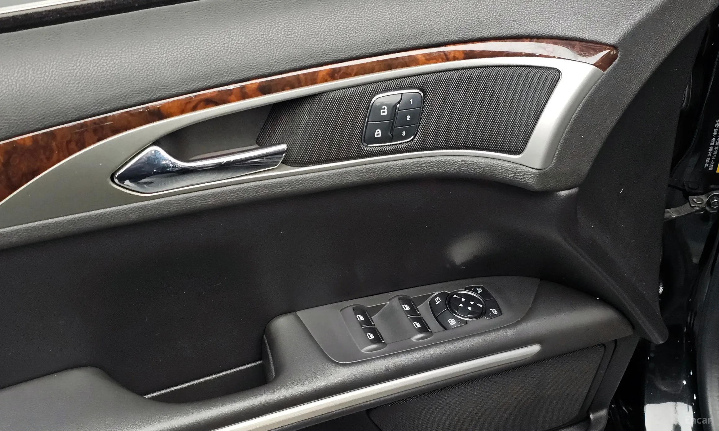 Lincoln New MKZ превью 19